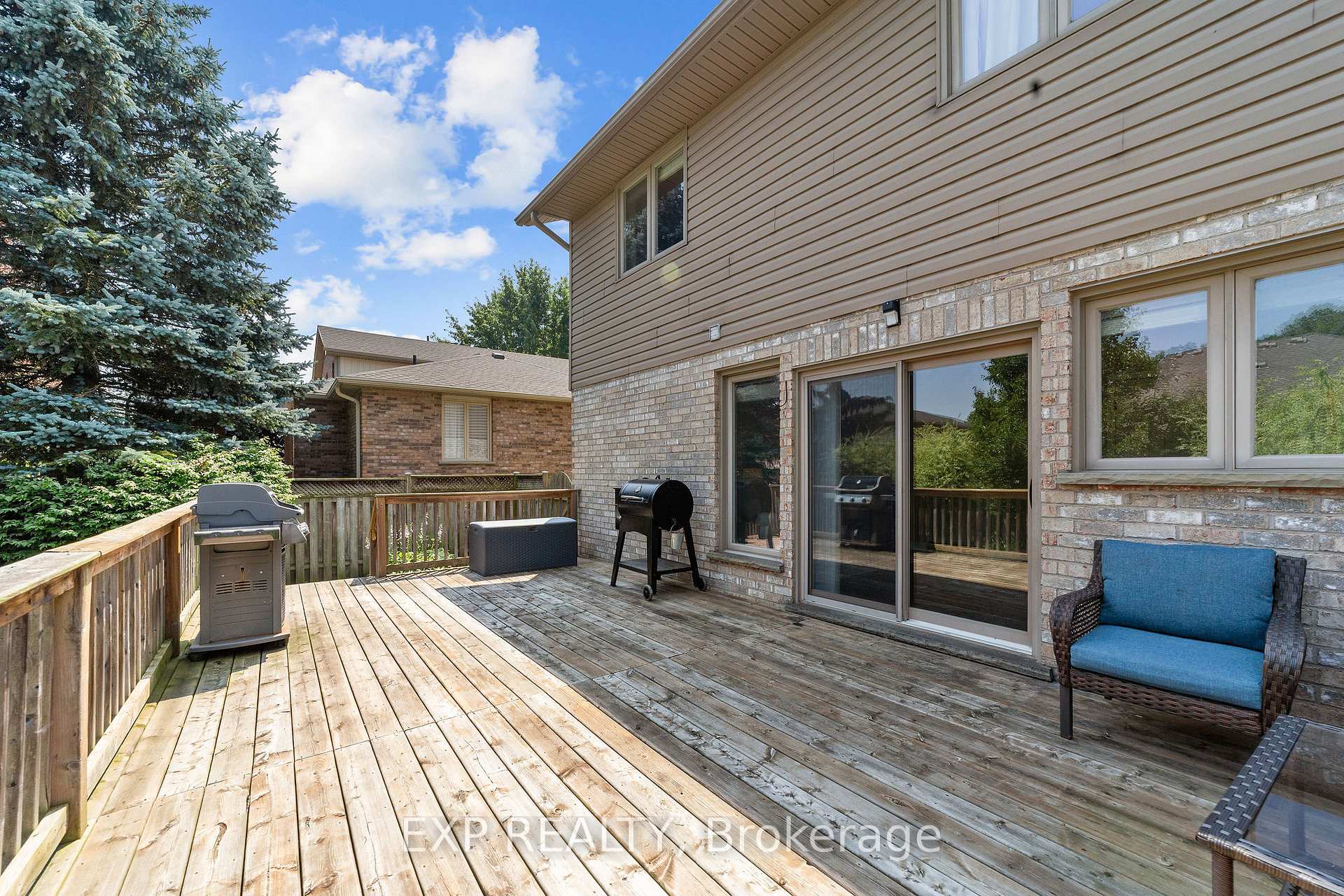 Photo 14 of 489 Riverview Drive, Strathroy-Caradoc, NE — HOMEH