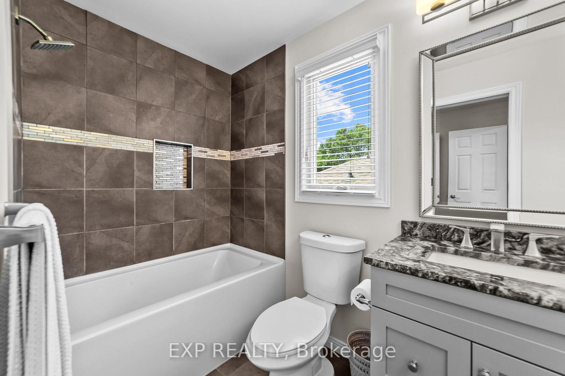 Photo 20 of 489 Riverview Drive, Strathroy-Caradoc, NE — HOMEH