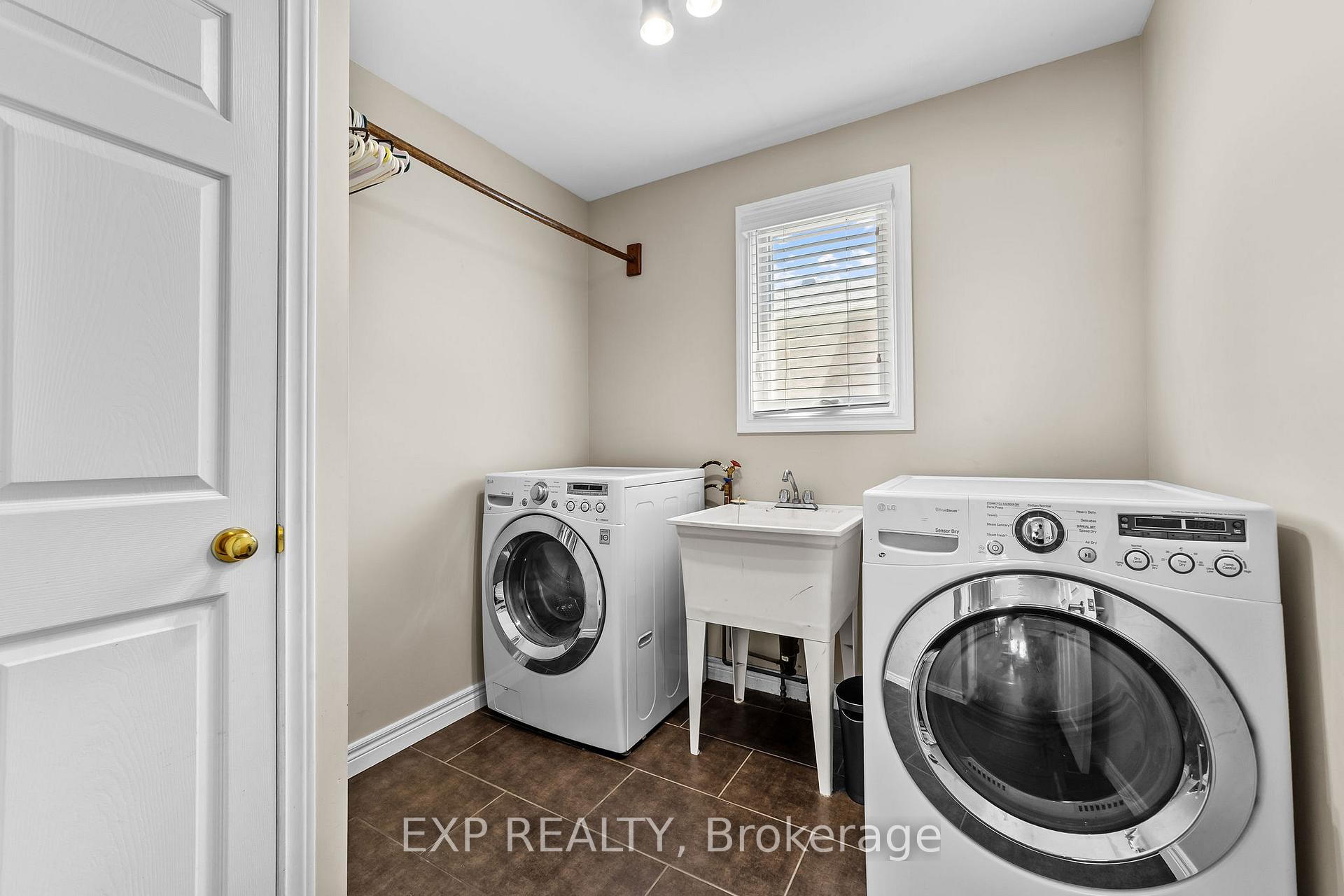 Photo 26 of 489 Riverview Drive, Strathroy-Caradoc, NE — HOMEH
