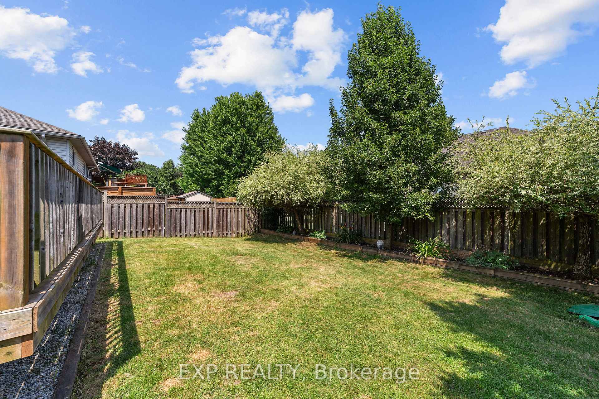 Photo 39 of 489 Riverview Drive, Strathroy-Caradoc, NE — HOMEH