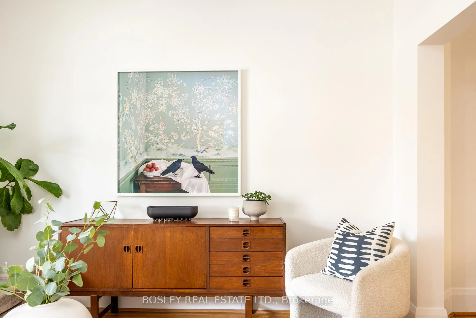 Photo 3 of Unit Unit 1, 12 Coleridge Avenue, Toronto, Woodbine-Lumsden — HOMEH