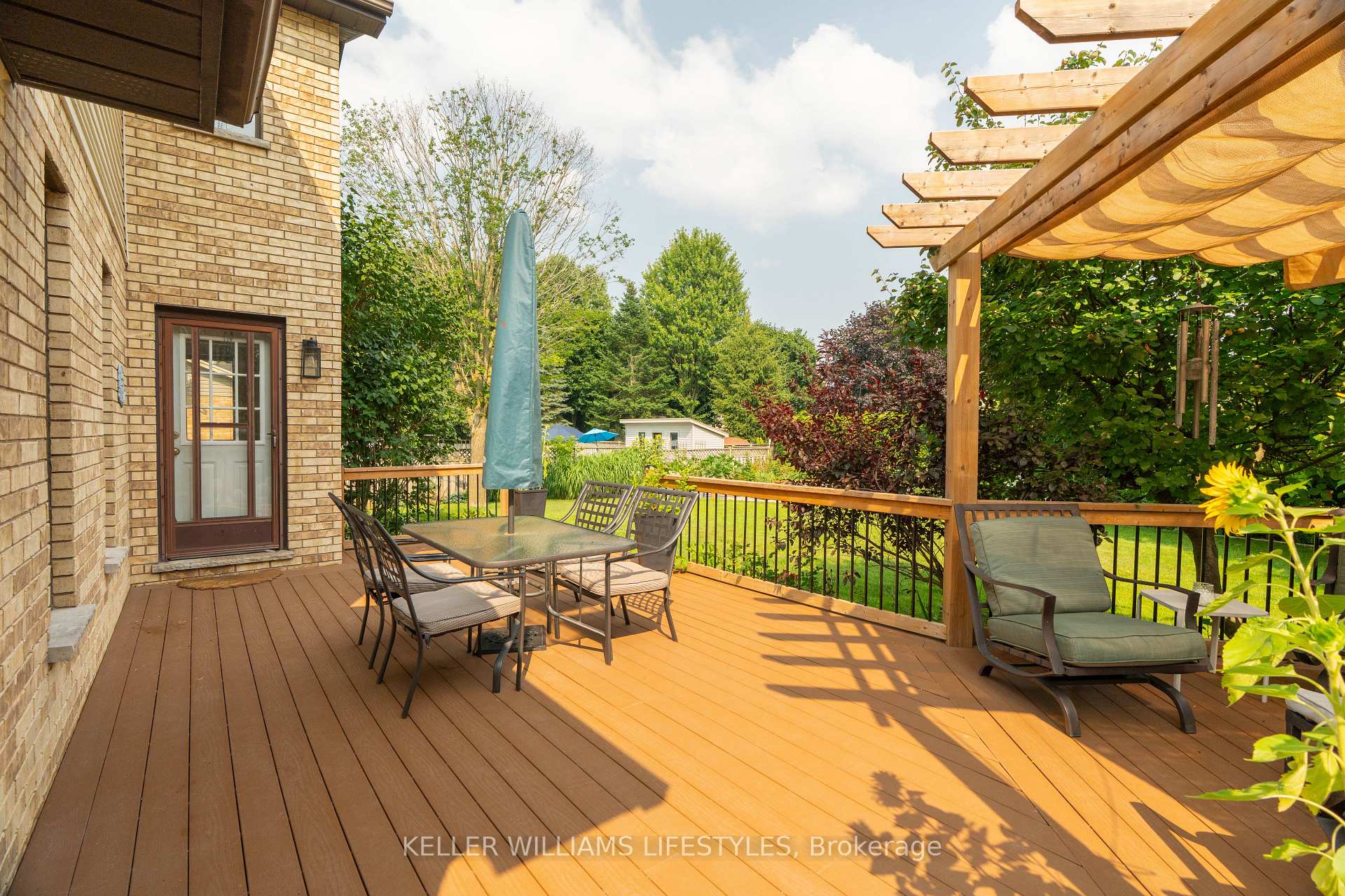 Photo 47 of 450 Scott Street E, Strathroy-Caradoc, SE — HOMEH