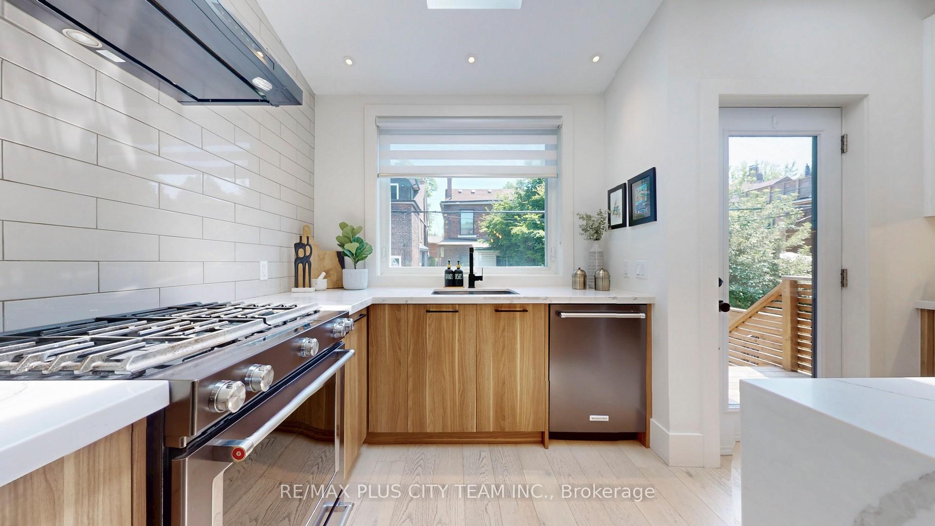 Photo 15 of 83 Bertmount Avenue, Toronto, South Riverdale — HOMEH