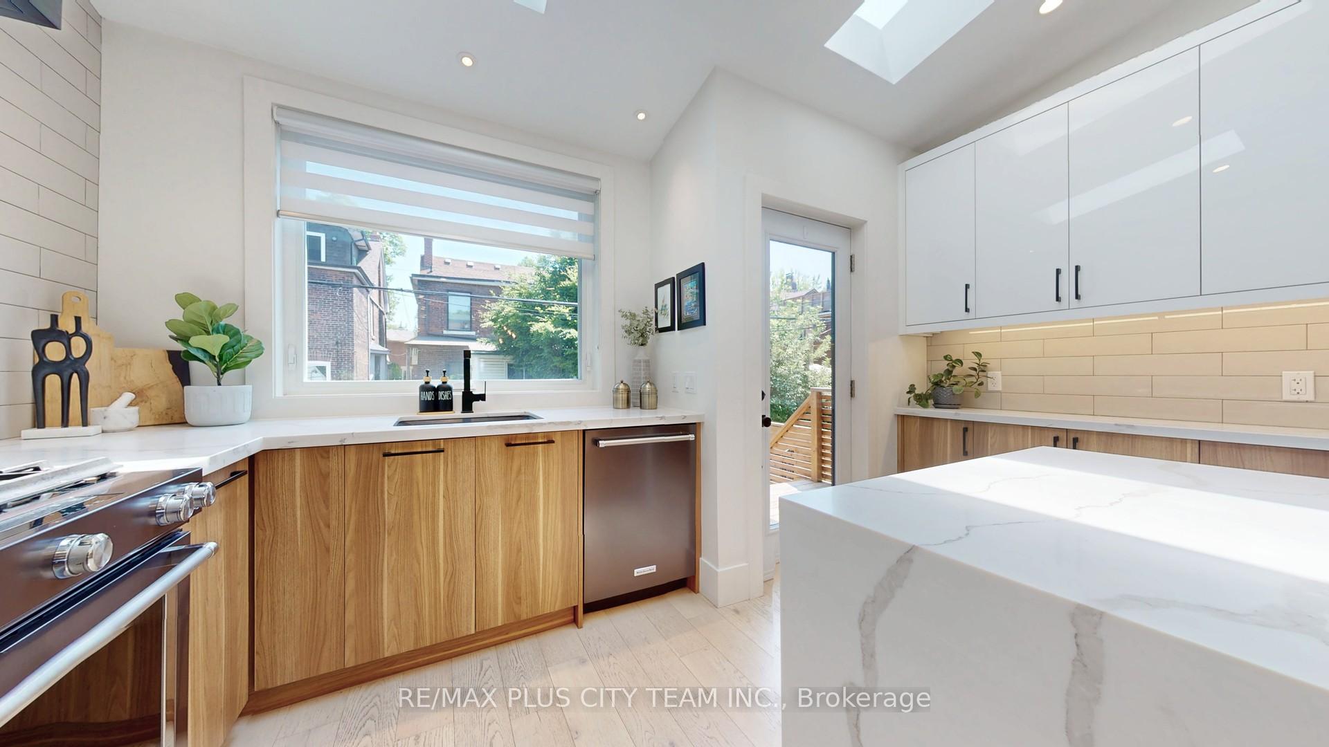 Photo 16 of 83 Bertmount Avenue, Toronto, South Riverdale — HOMEH