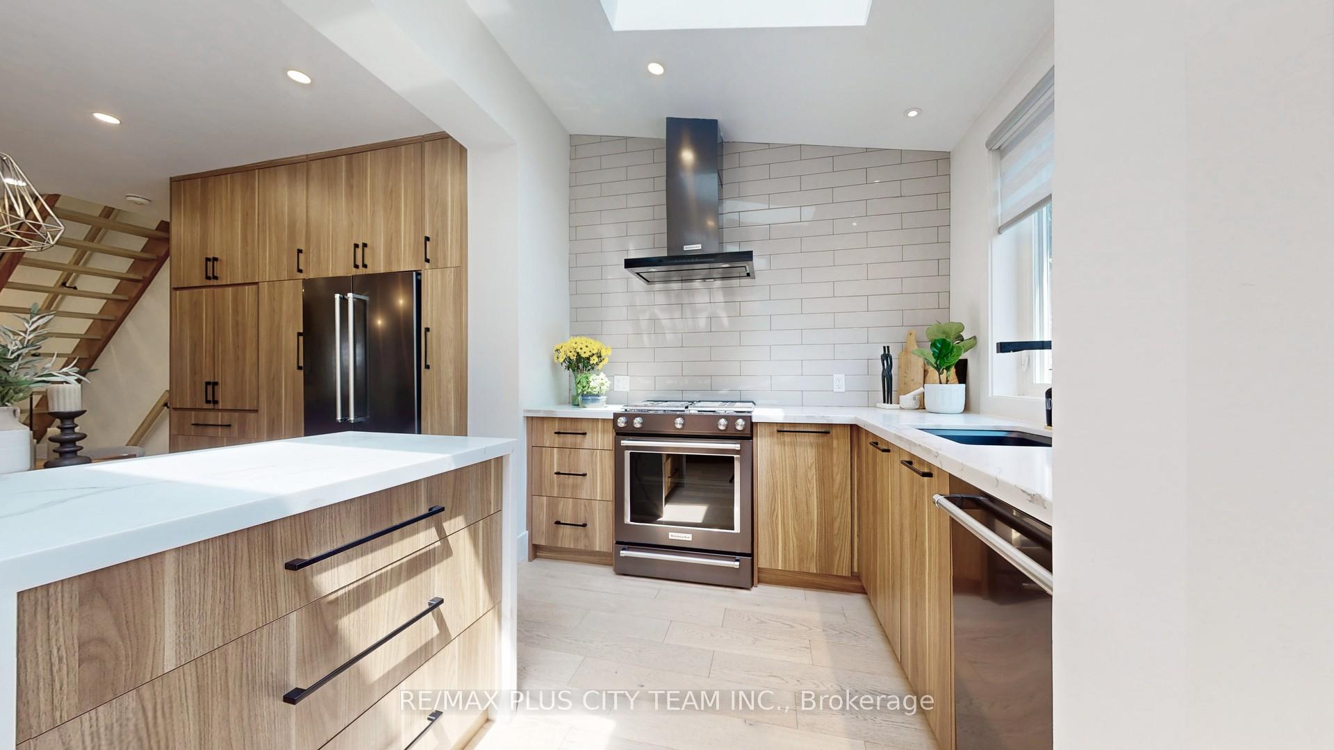 Photo 17 of 83 Bertmount Avenue, Toronto, South Riverdale — HOMEH