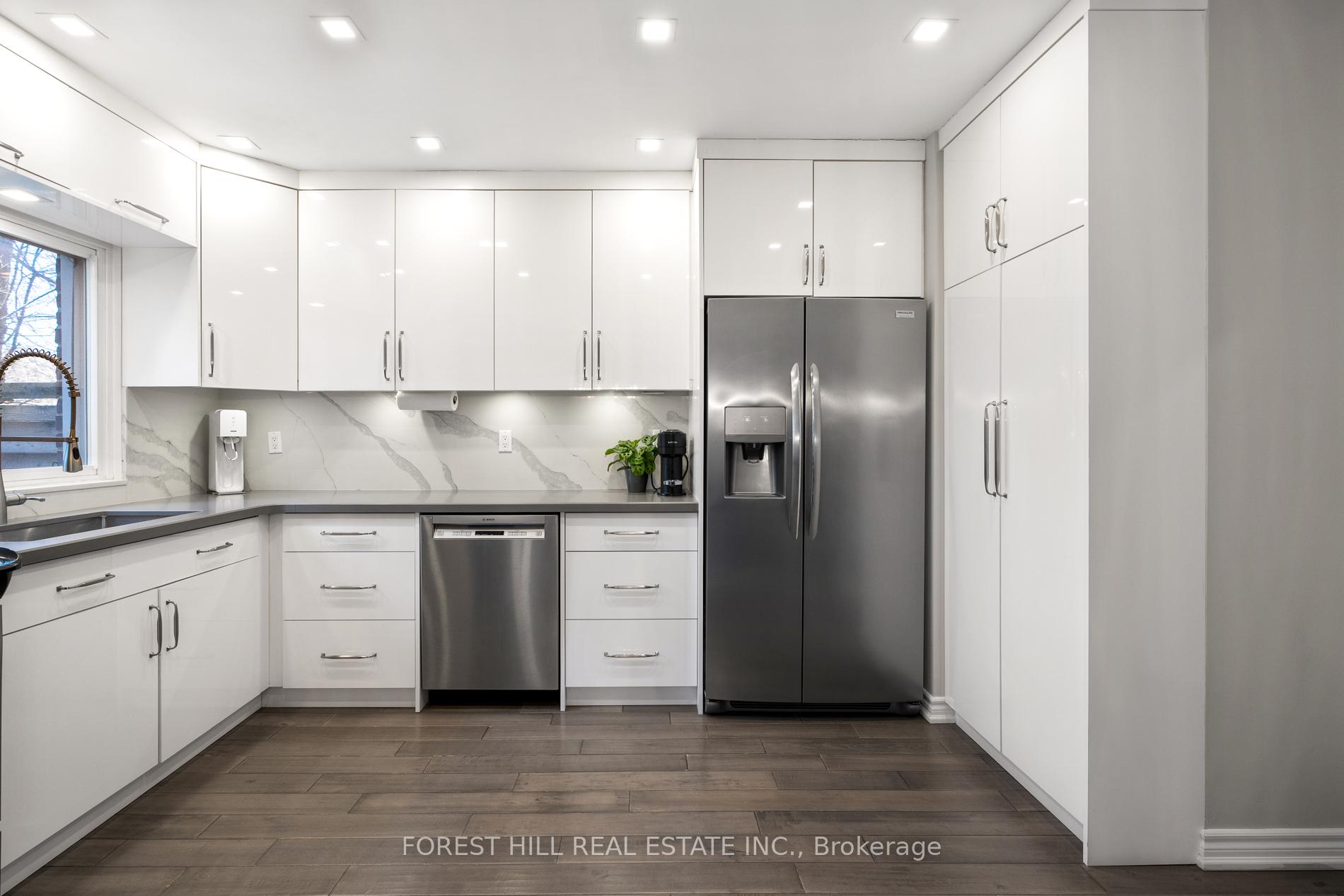 Photo 8 of 219 Davisville Avenue, Toronto, Mount Pleasant West — HOMEH