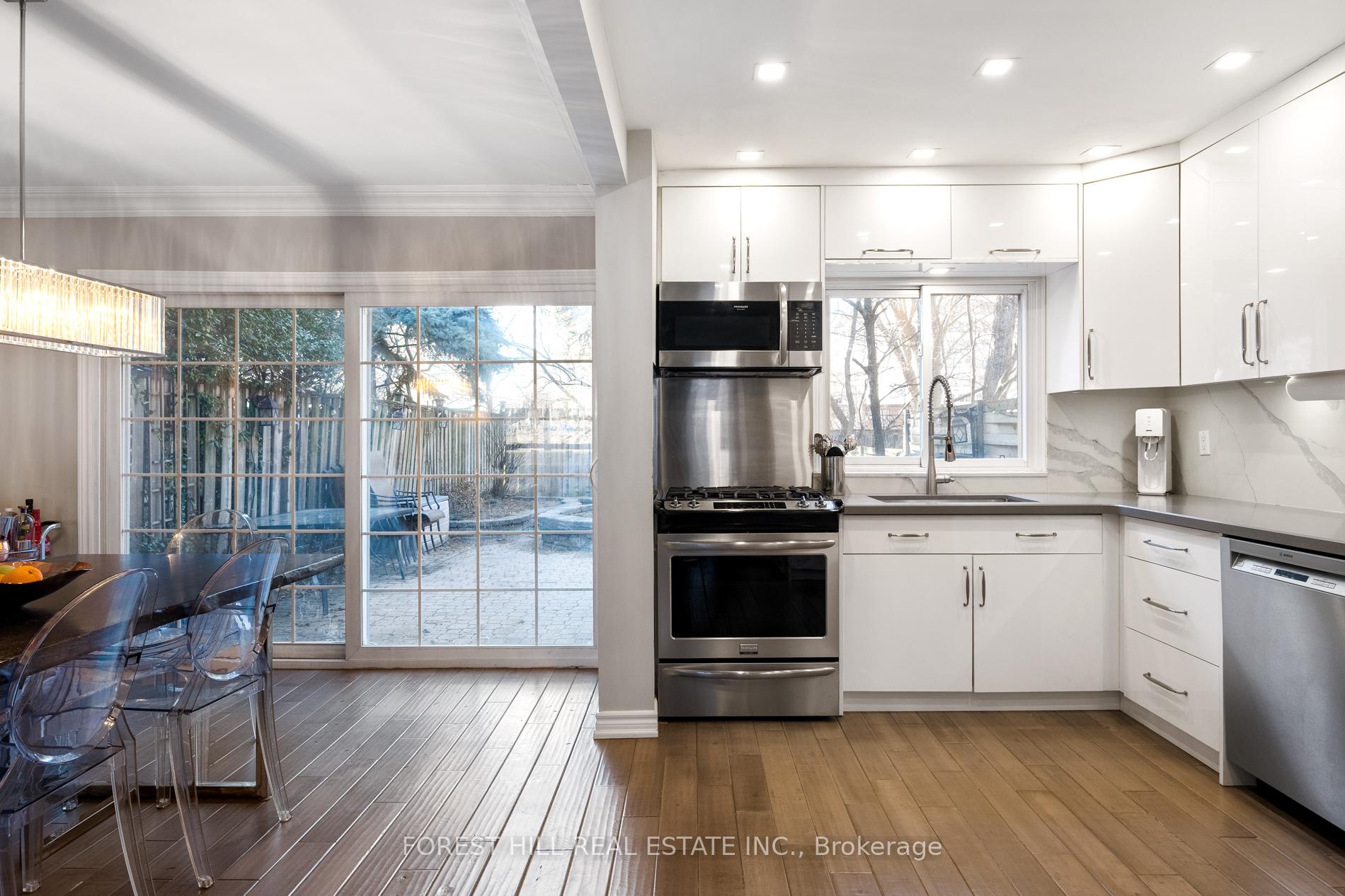 Photo 10 of 219 Davisville Avenue, Toronto, Mount Pleasant West — HOMEH