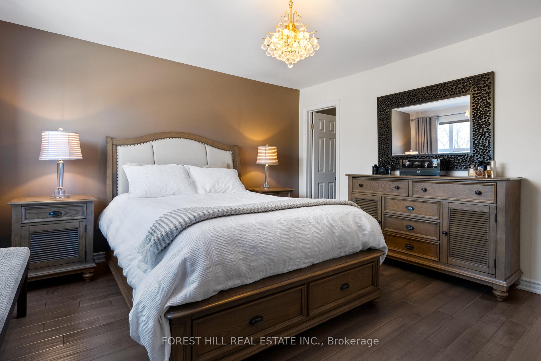Photo 15 of 219 Davisville Avenue, Toronto, Mount Pleasant West — HOMEH