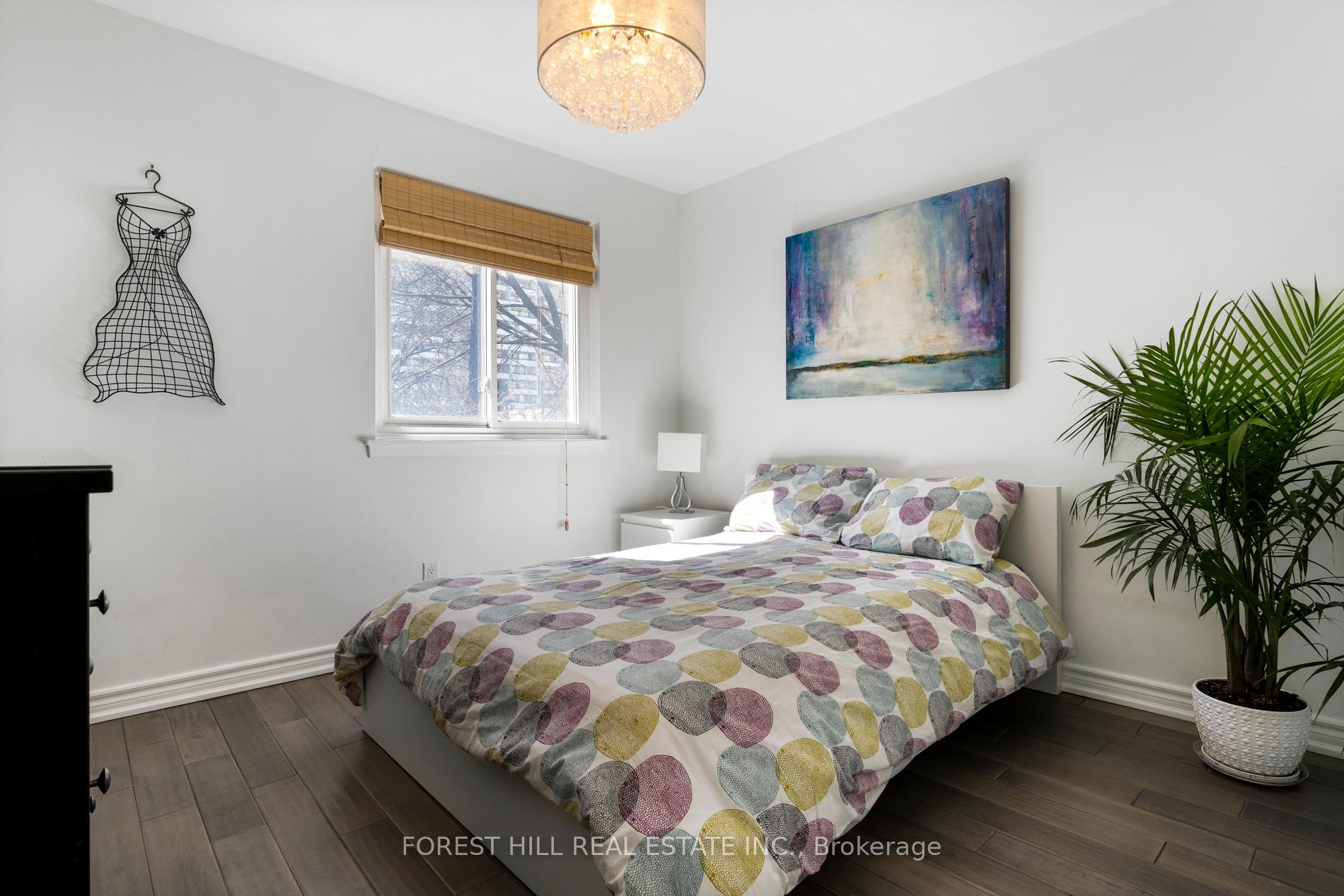 Photo 17 of 219 Davisville Avenue, Toronto, Mount Pleasant West — HOMEH