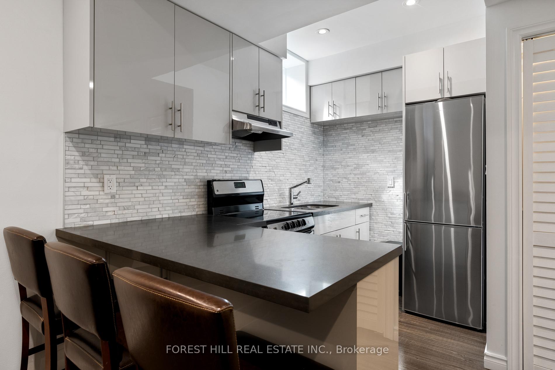 Photo 23 of 219 Davisville Avenue, Toronto, Mount Pleasant West — HOMEH