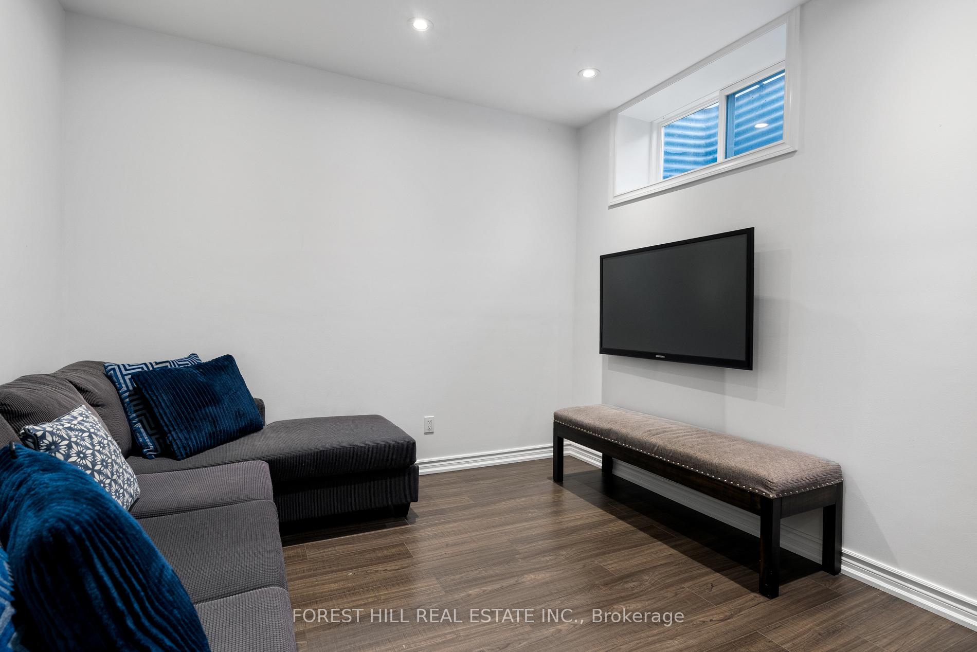 Photo 25 of 219 Davisville Avenue, Toronto, Mount Pleasant West — HOMEH