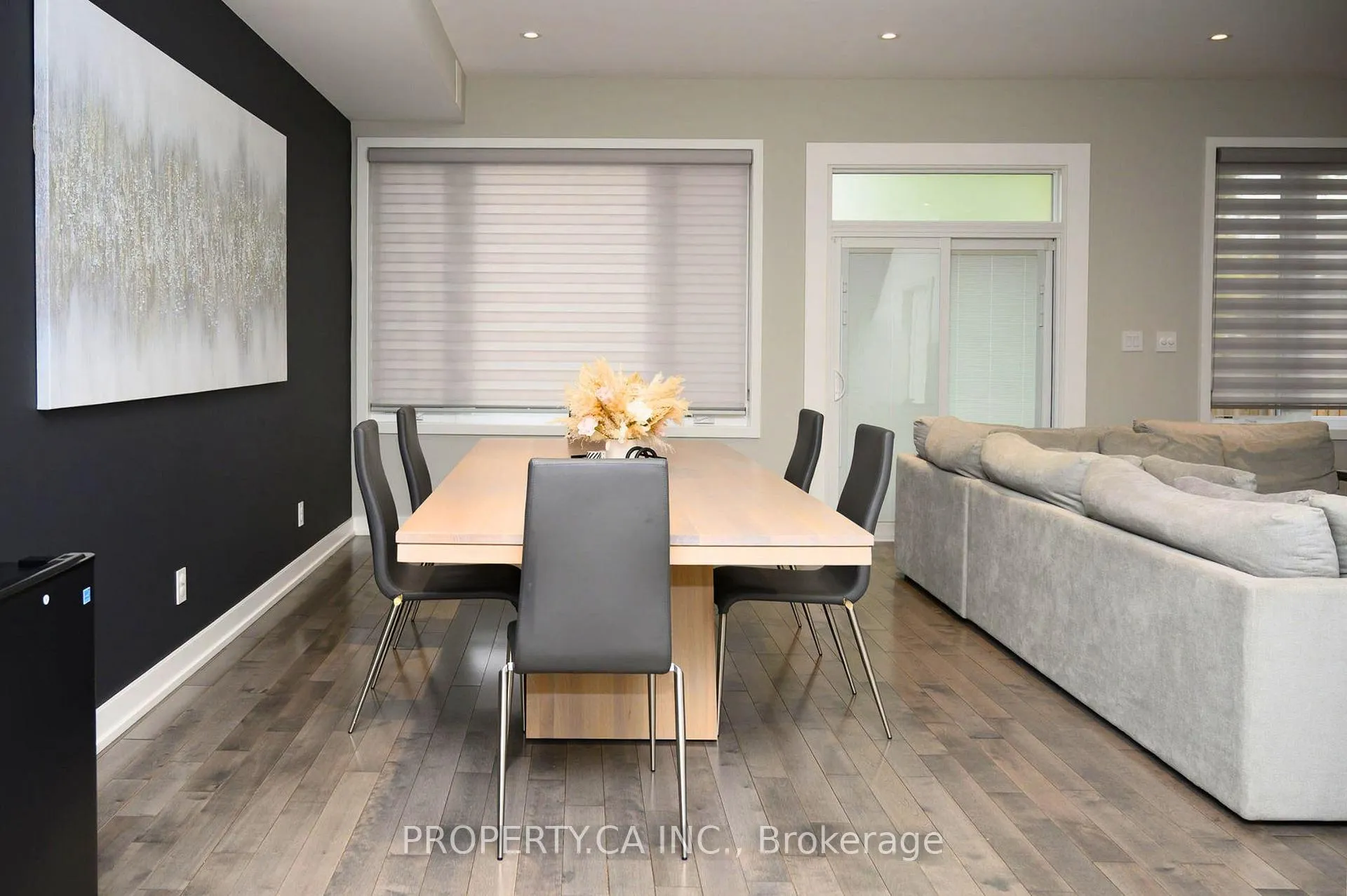 Photo 10 of 9 Northbrook Road, Toronto, East York — HOMEH