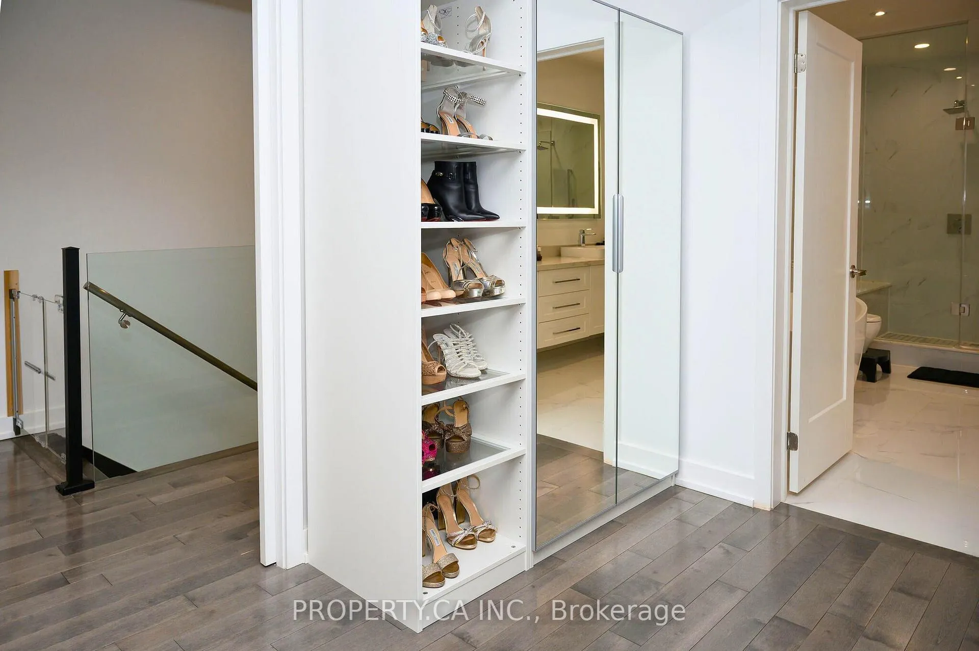 Photo 21 of 9 Northbrook Road, Toronto, East York — HOMEH