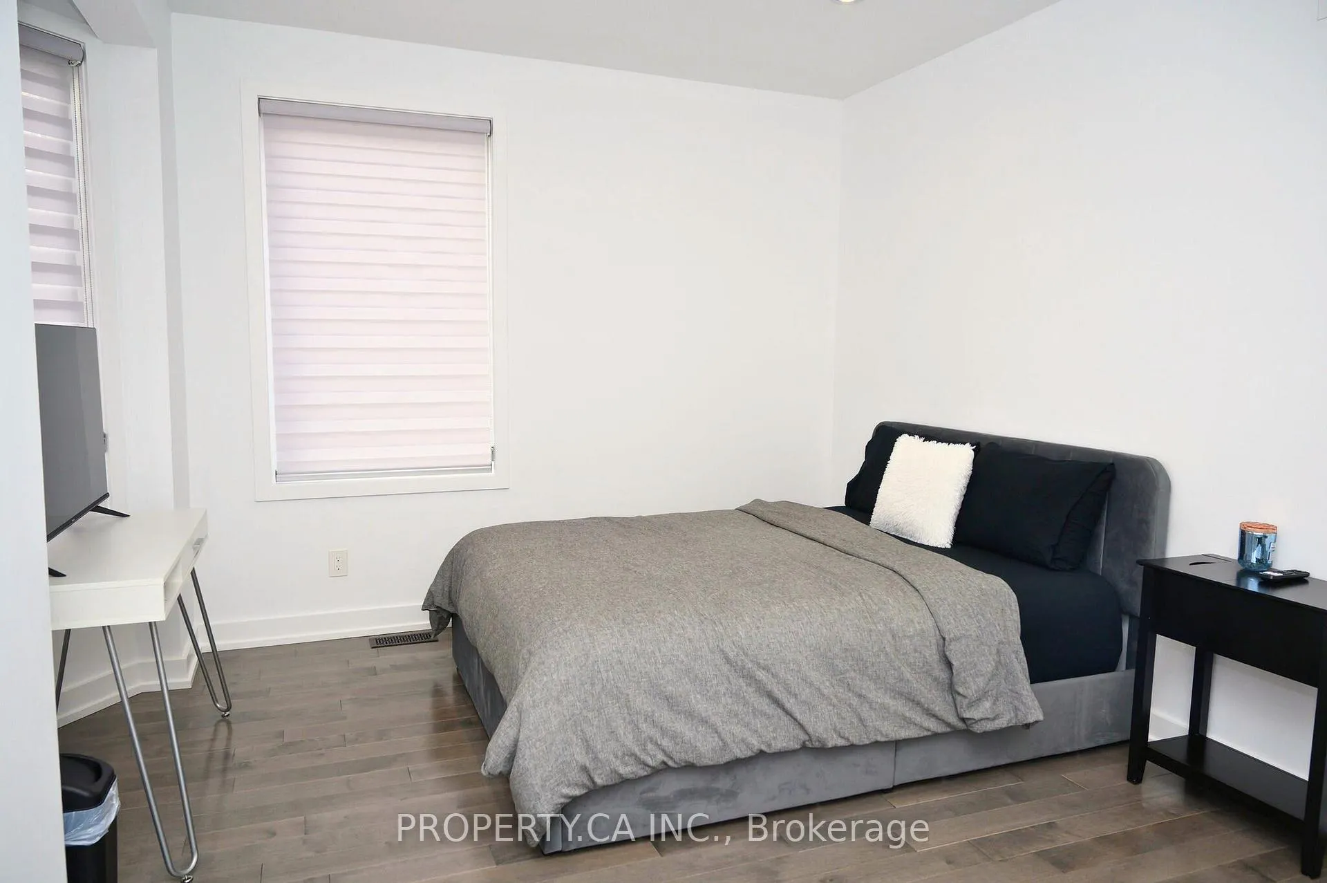 Photo 25 of 9 Northbrook Road, Toronto, East York — HOMEH