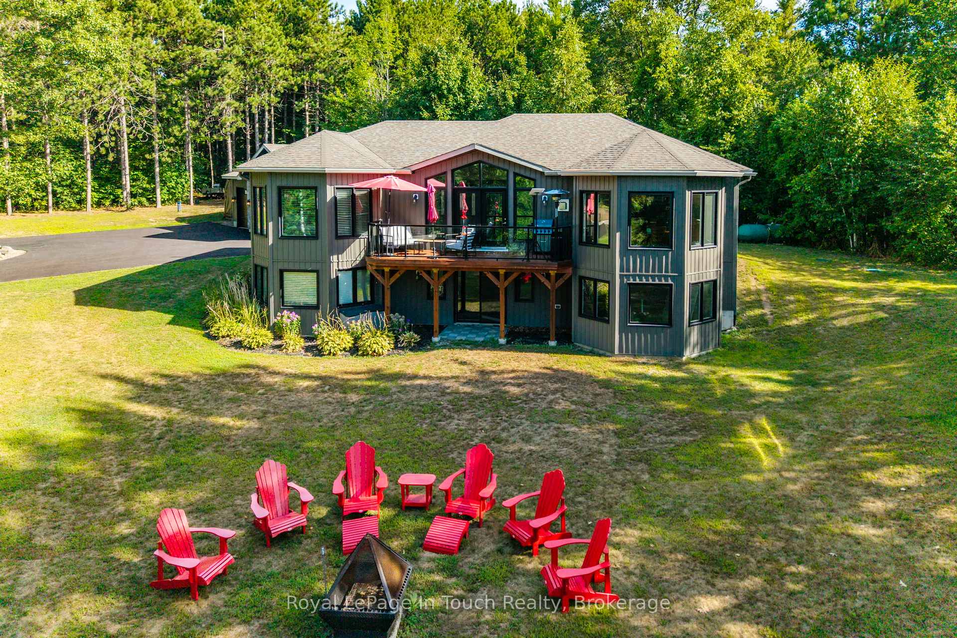 Photo 3 of 285 Dorion Road, Tiny, Rural Tiny — HOMEH