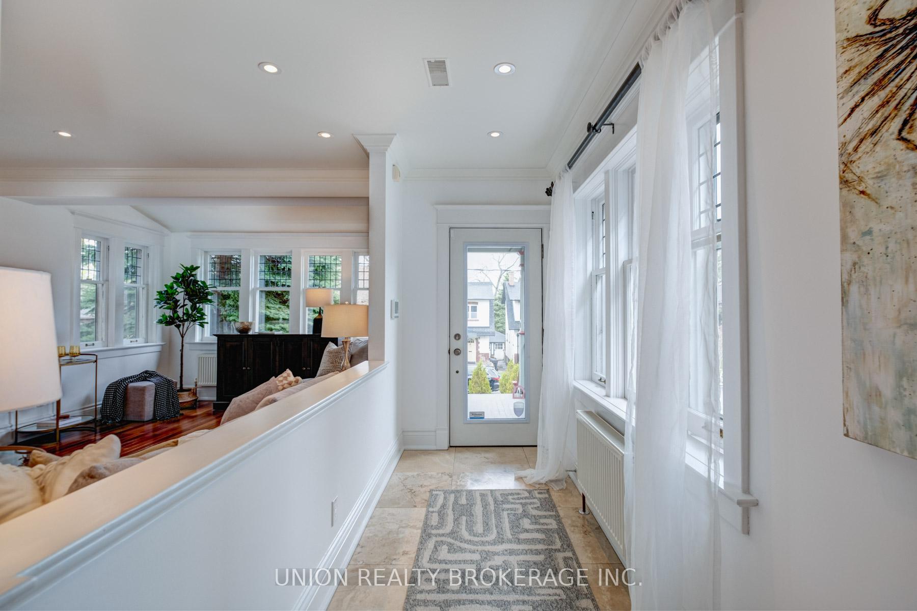 Photo 2 of 28 Cavendish Street, Toronto, The Beaches — HOMEH