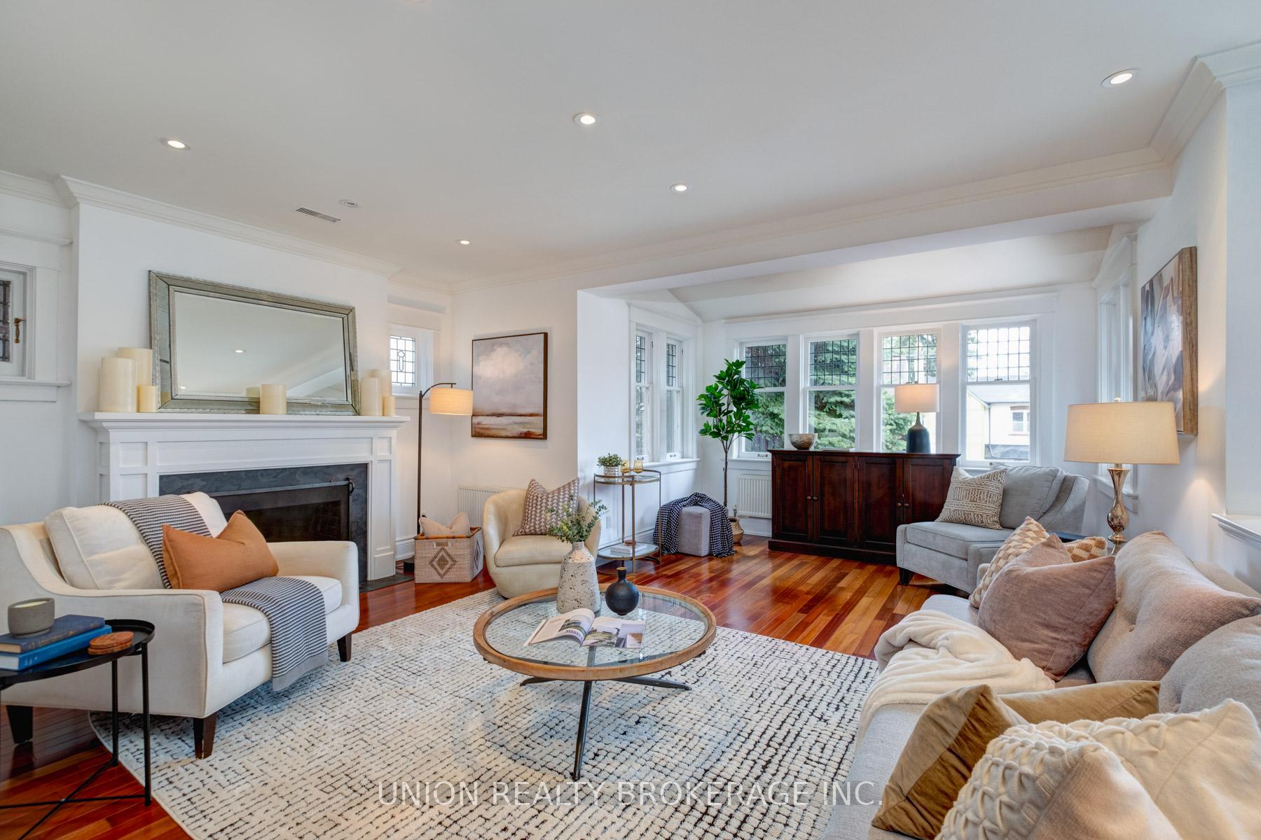 Photo 3 of 28 Cavendish Street, Toronto, The Beaches — HOMEH