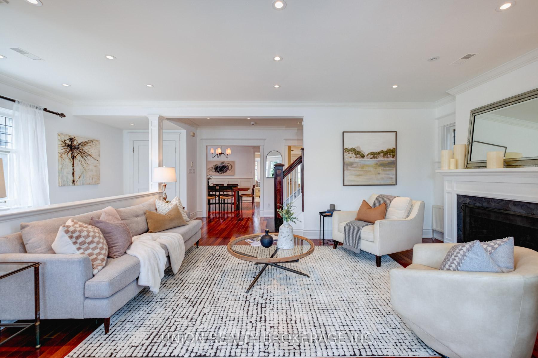 Photo 4 of 28 Cavendish Street, Toronto, The Beaches — HOMEH