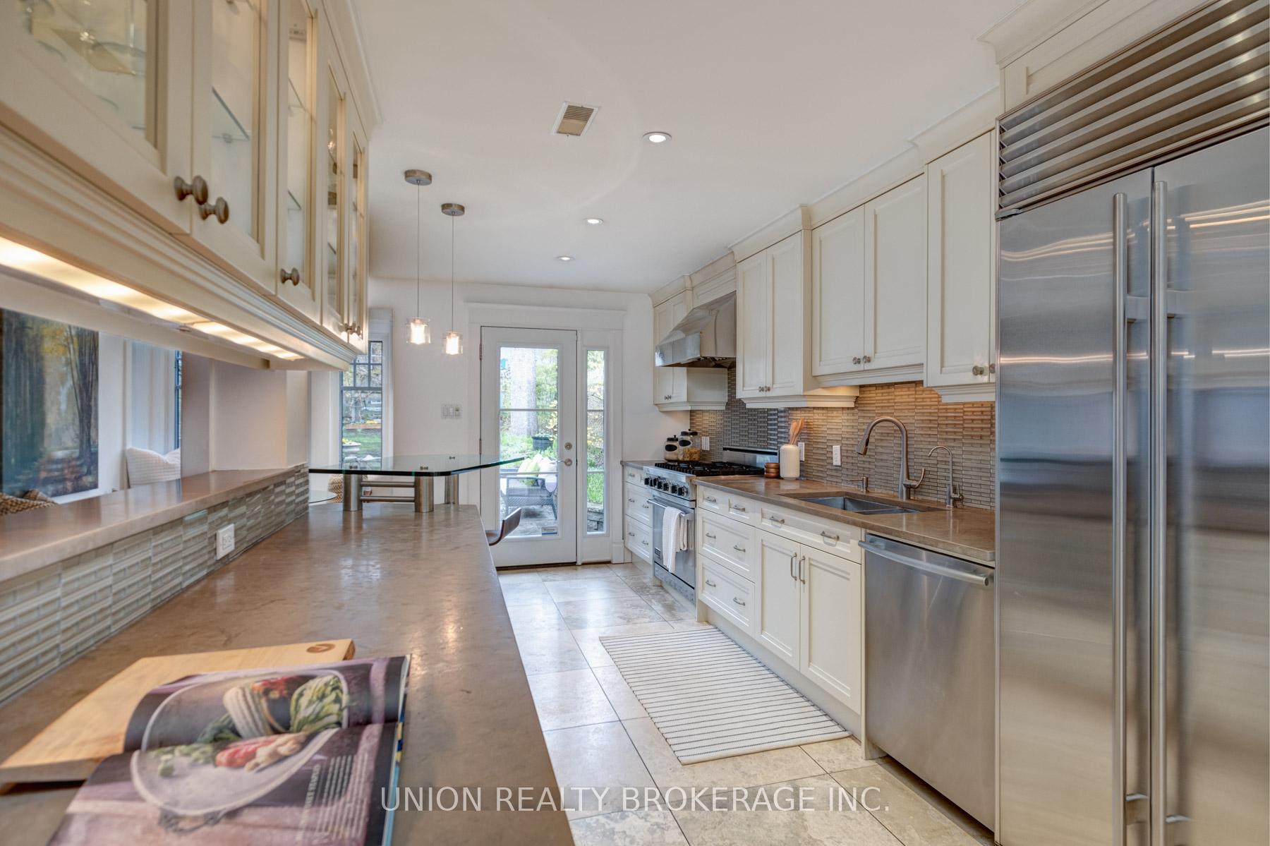 Photo 8 of 28 Cavendish Street, Toronto, The Beaches — HOMEH