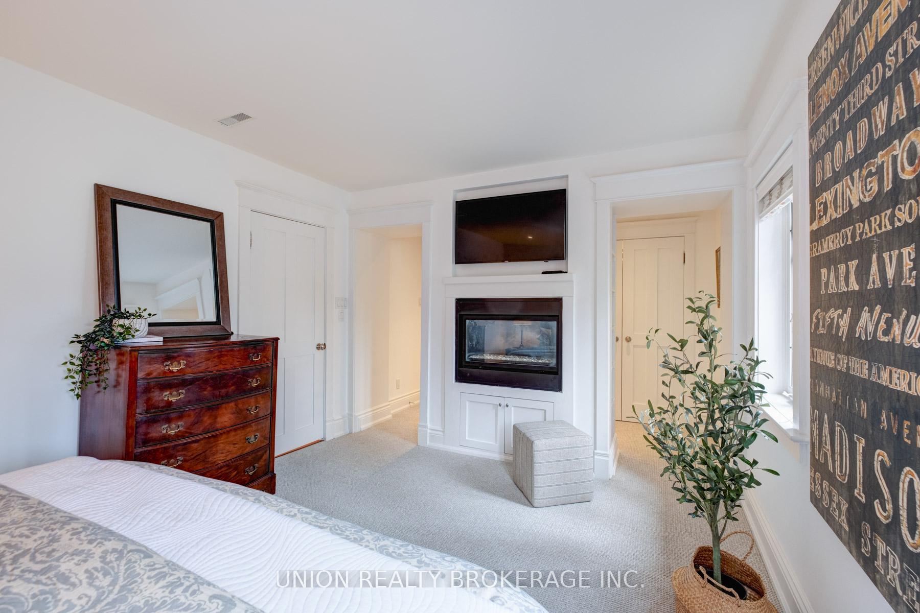 Photo 13 of 28 Cavendish Street, Toronto, The Beaches — HOMEH
