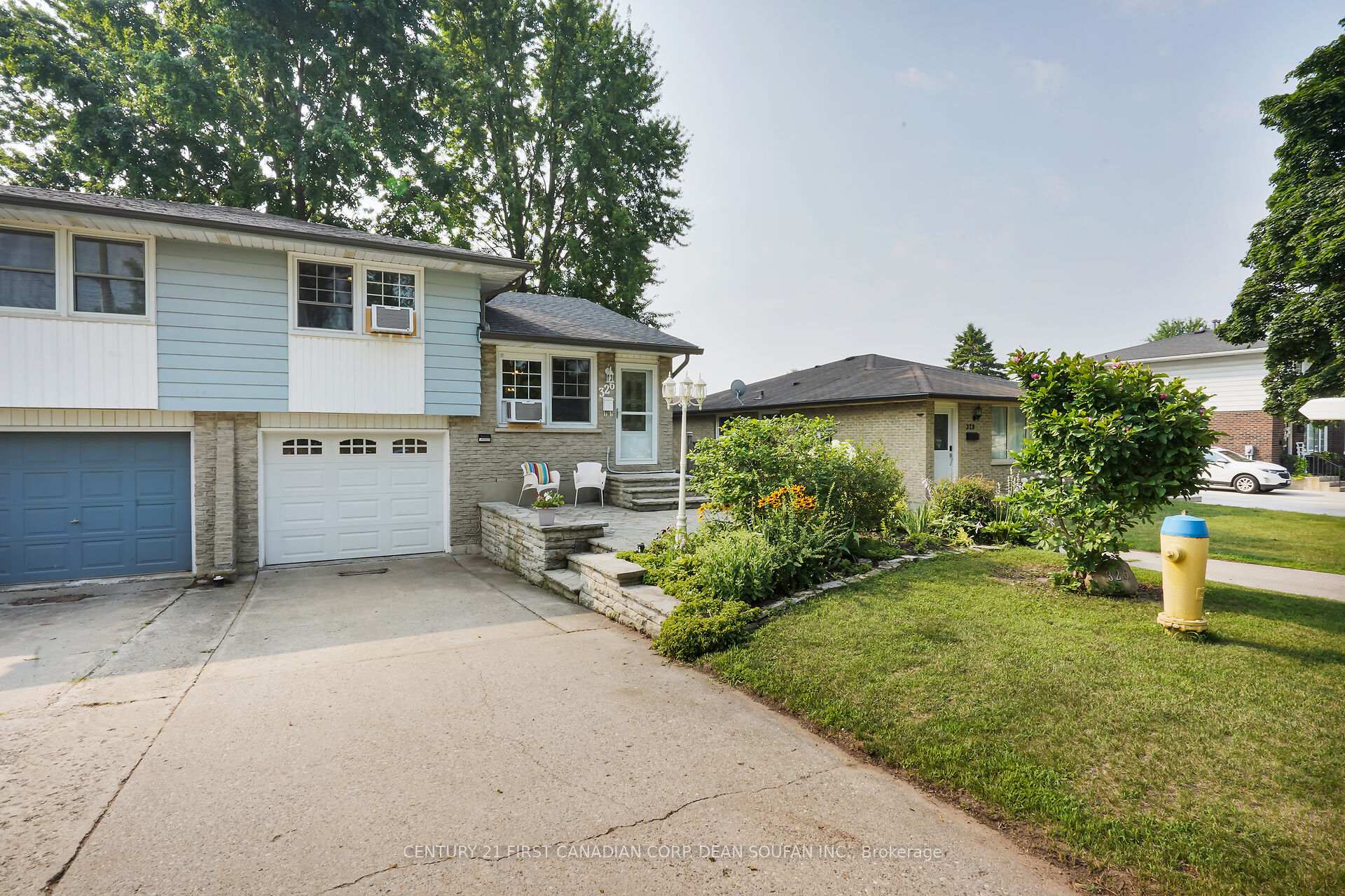 Photo 2 of 326 Burns Street, Strathroy-Caradoc, SW — HOMEH