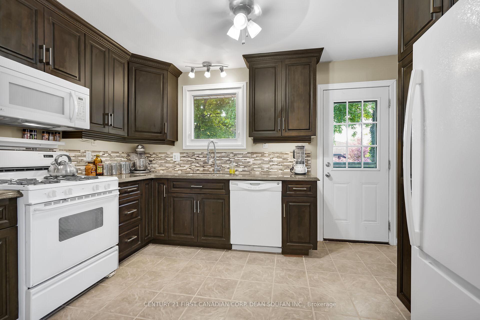 Photo 13 of 326 Burns Street, Strathroy-Caradoc, SW — HOMEH