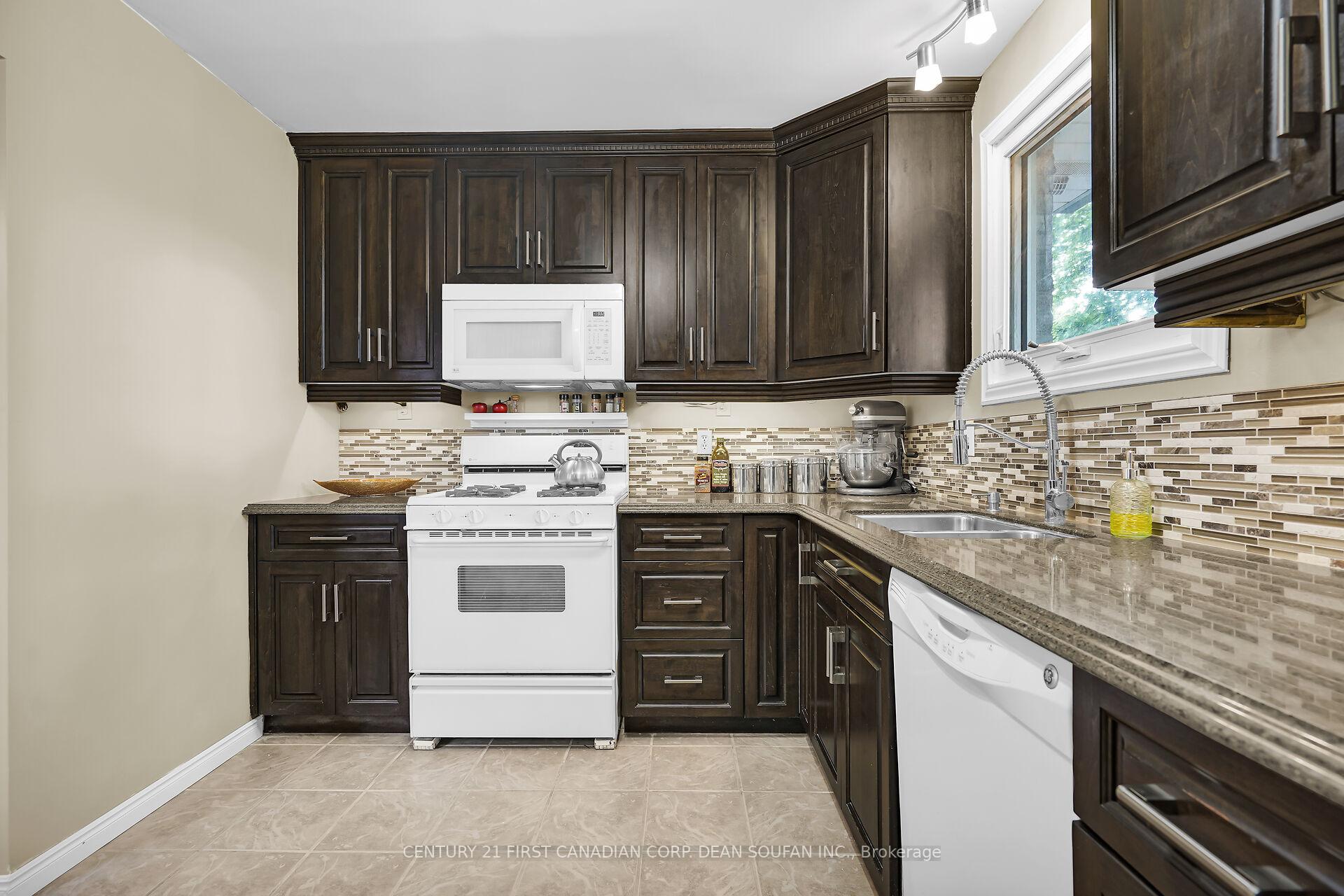 Photo 14 of 326 Burns Street, Strathroy-Caradoc, SW — HOMEH