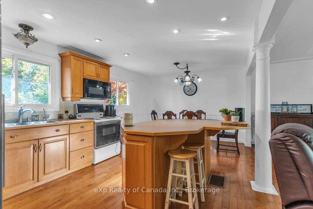 Photo 26 of 132 North Street E, Tillsonburg — HOMEH