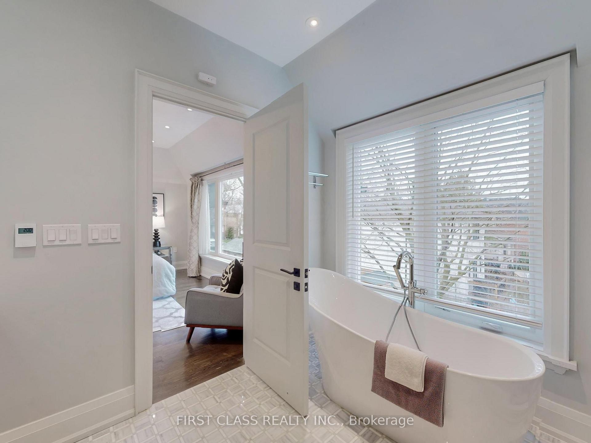 Photo 29 of 504 Broadway Avenue, Toronto, Leaside — HOMEH