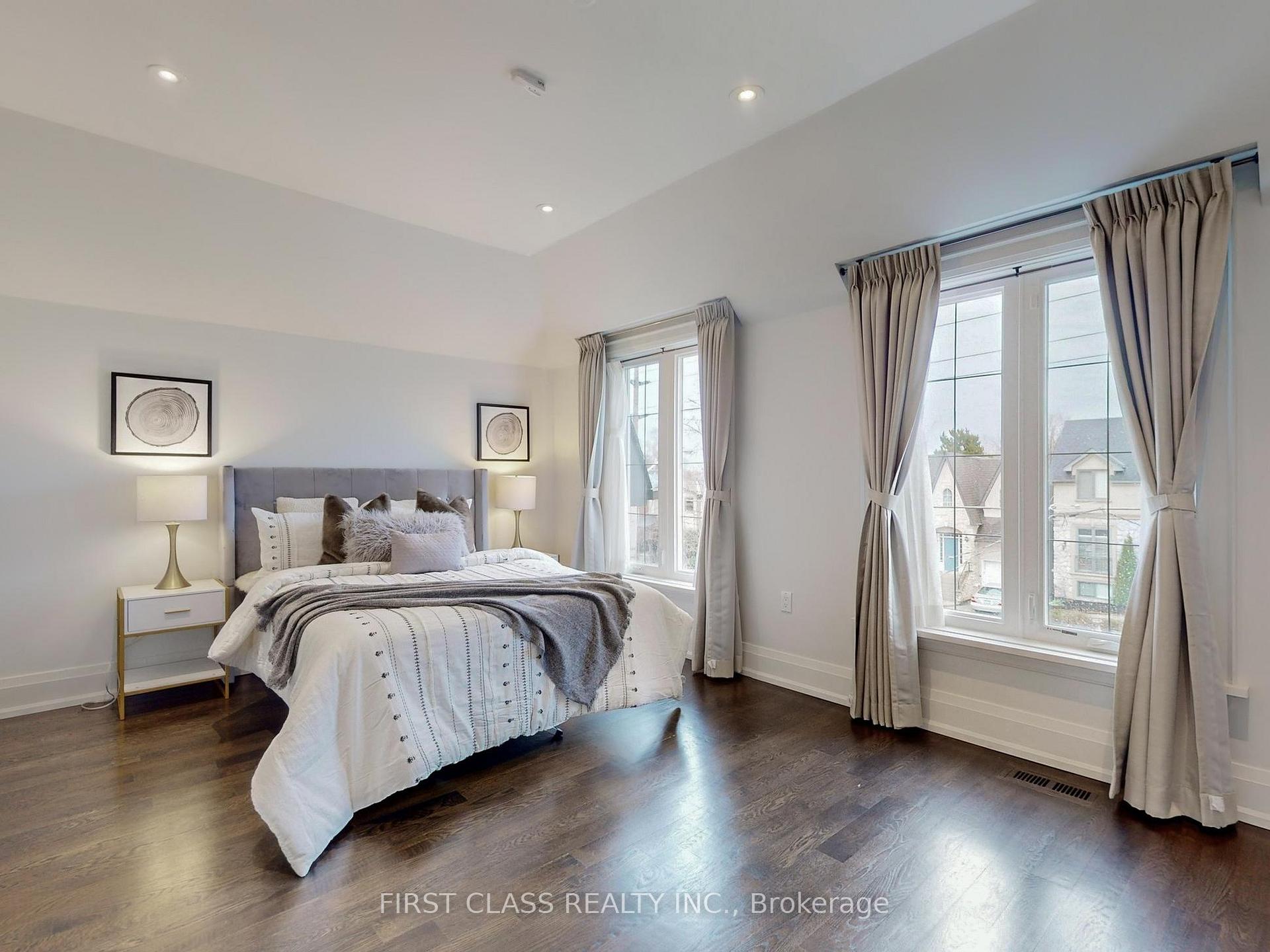 Photo 30 of 504 Broadway Avenue, Toronto, Leaside — HOMEH