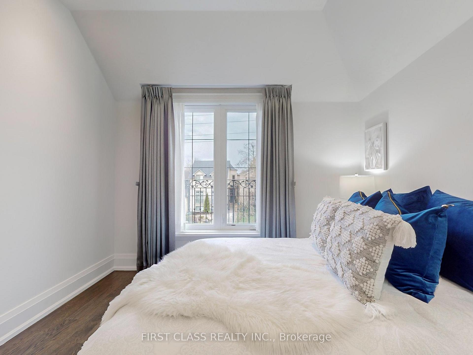 Photo 33 of 504 Broadway Avenue, Toronto, Leaside — HOMEH