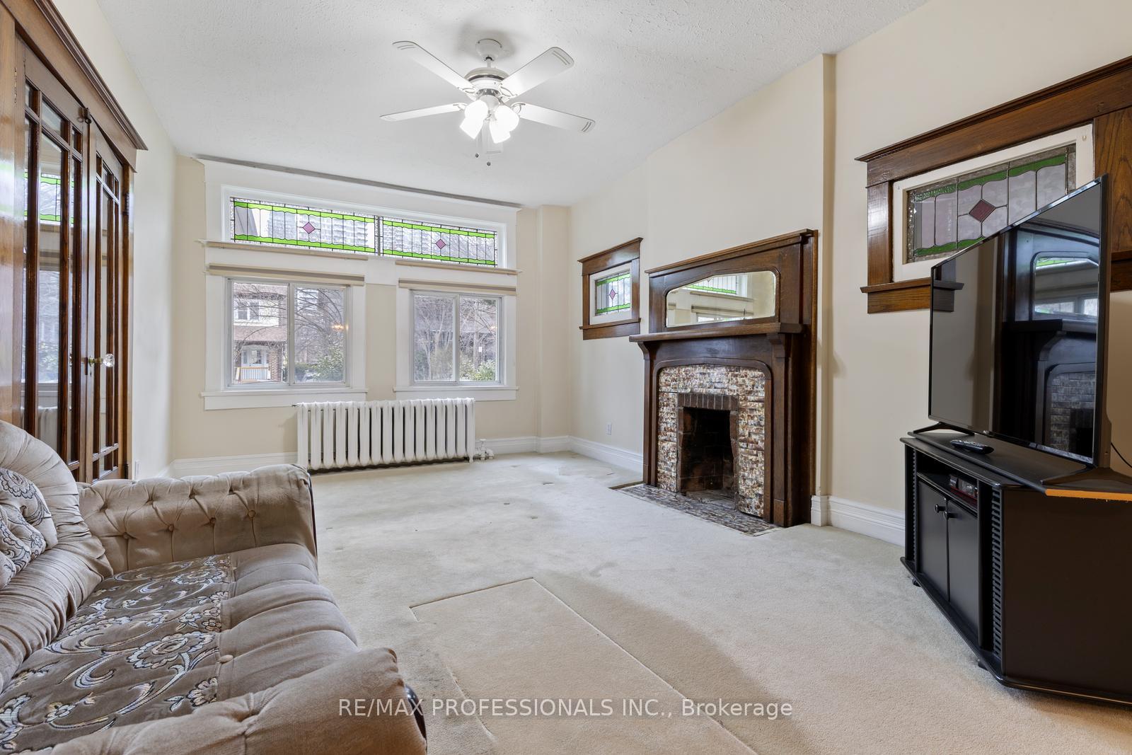 Photo 4 of 47 Manor Road E, Toronto, Mount Pleasant West — HOMEH