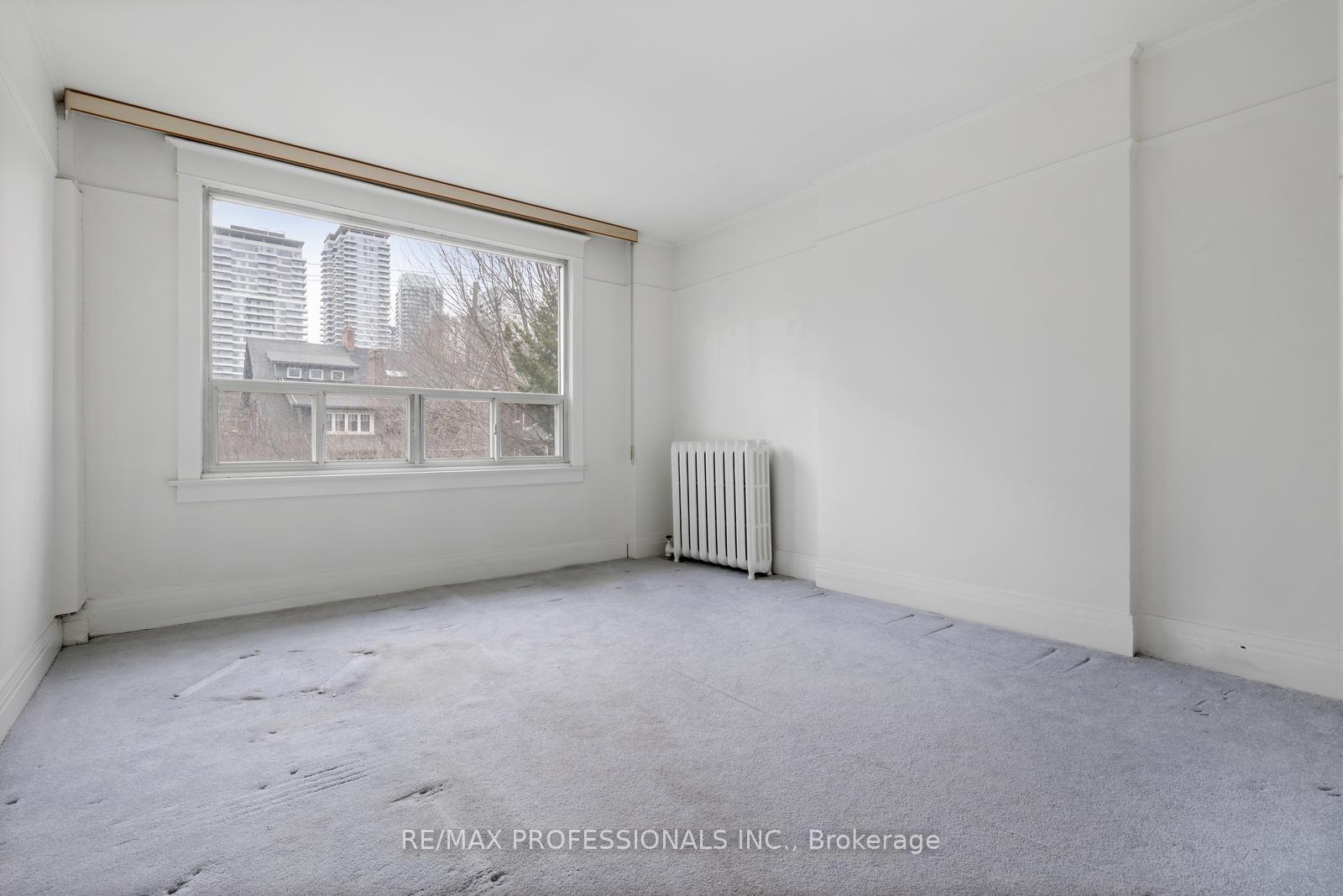 Photo 11 of 47 Manor Road E, Toronto, Mount Pleasant West — HOMEH