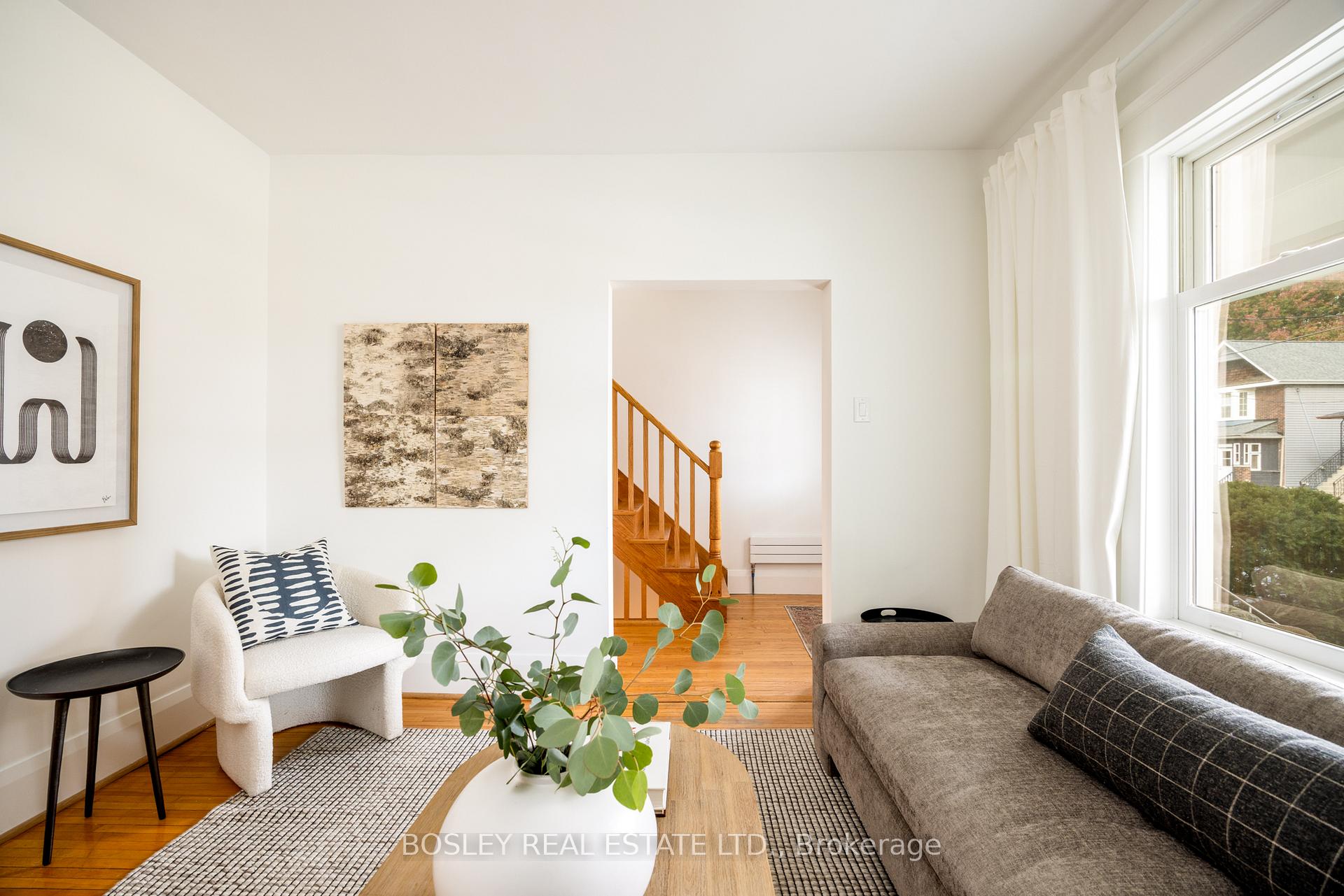 Photo 3 of 12 Coleridge Avenue, Toronto, Woodbine-Lumsden — HOMEH