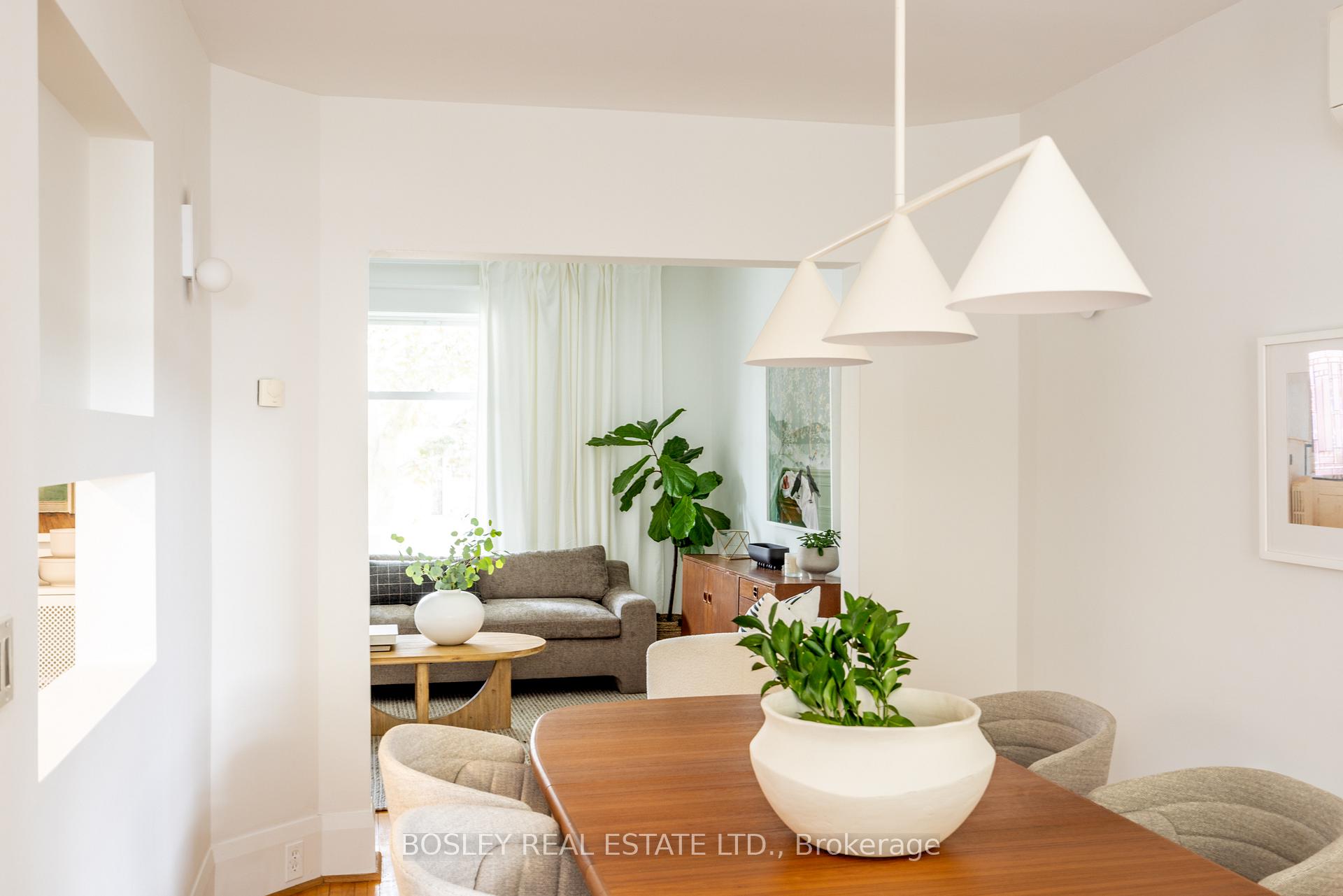 Photo 8 of 12 Coleridge Avenue, Toronto, Woodbine-Lumsden — HOMEH