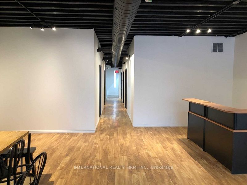 Photo 5 of Unit 2, 2252 Queen Street E, Toronto, The Beaches — HOMEH