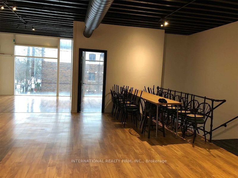Photo 4 of Unit 2, 2252 Queen Street E, Toronto, The Beaches — HOMEH
