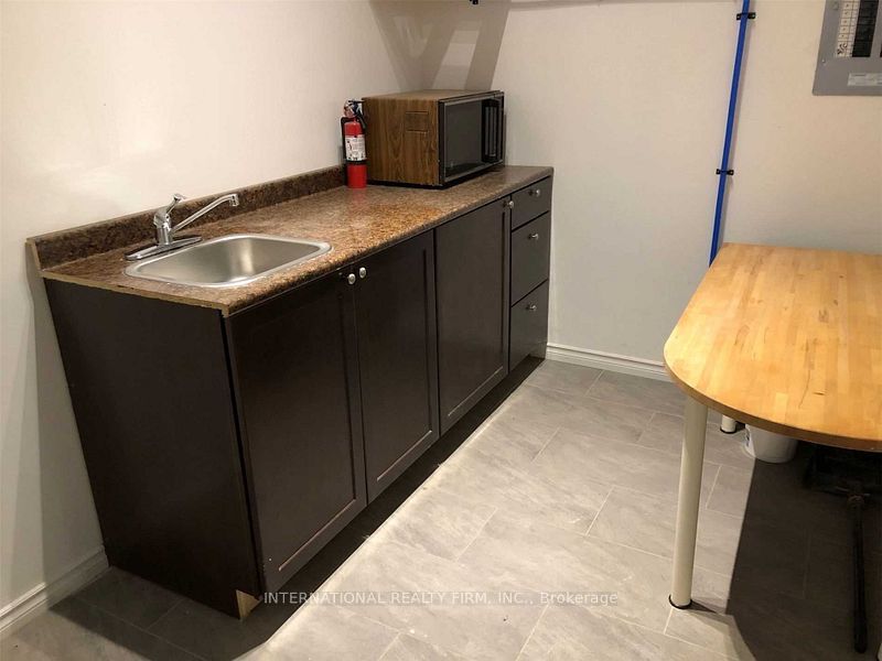 Photo 9 of Unit 2, 2252 Queen Street E, Toronto, The Beaches — HOMEH