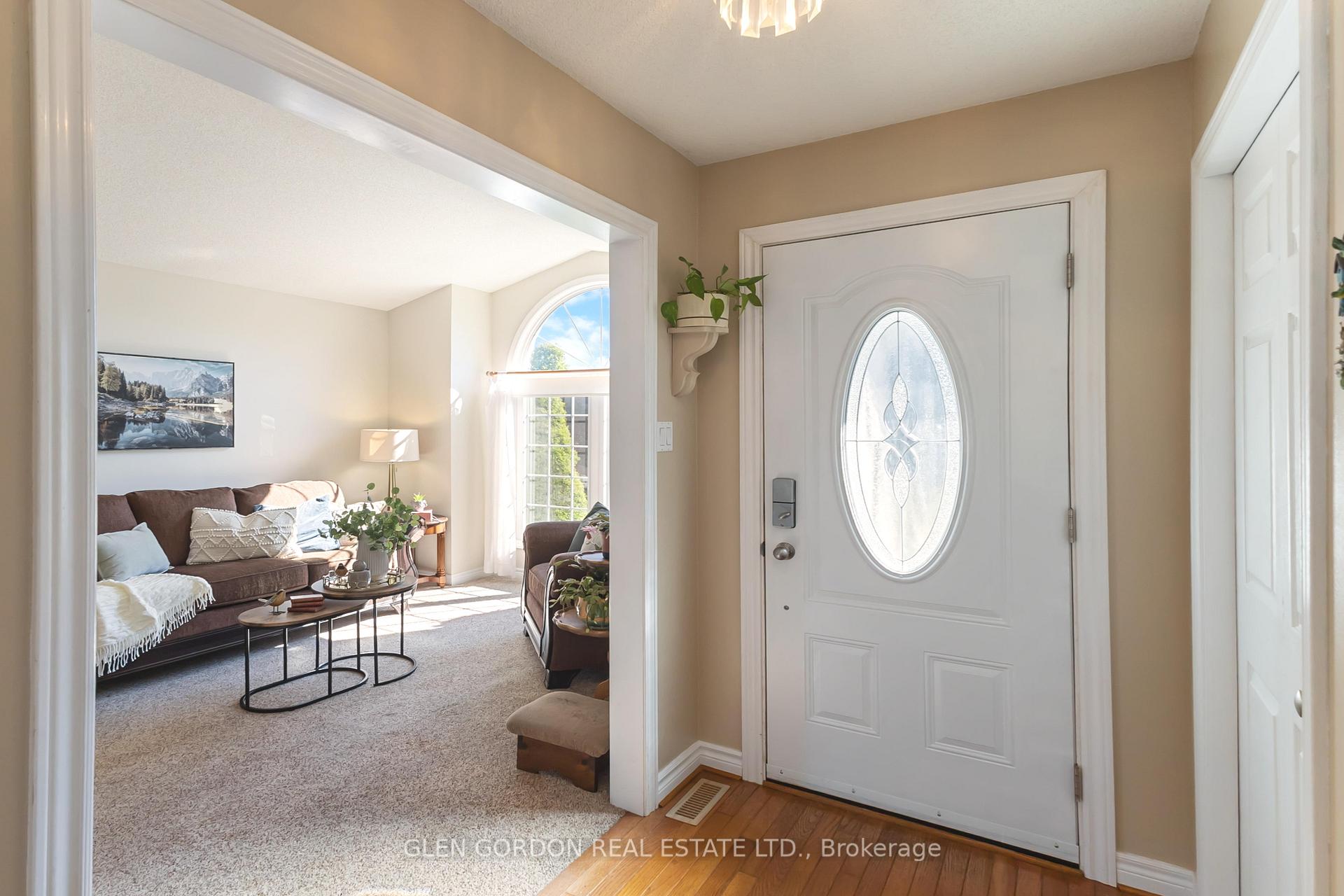 Photo 6 of 71 Parkview Crescent, Strathroy-Caradoc, SE — HOMEH