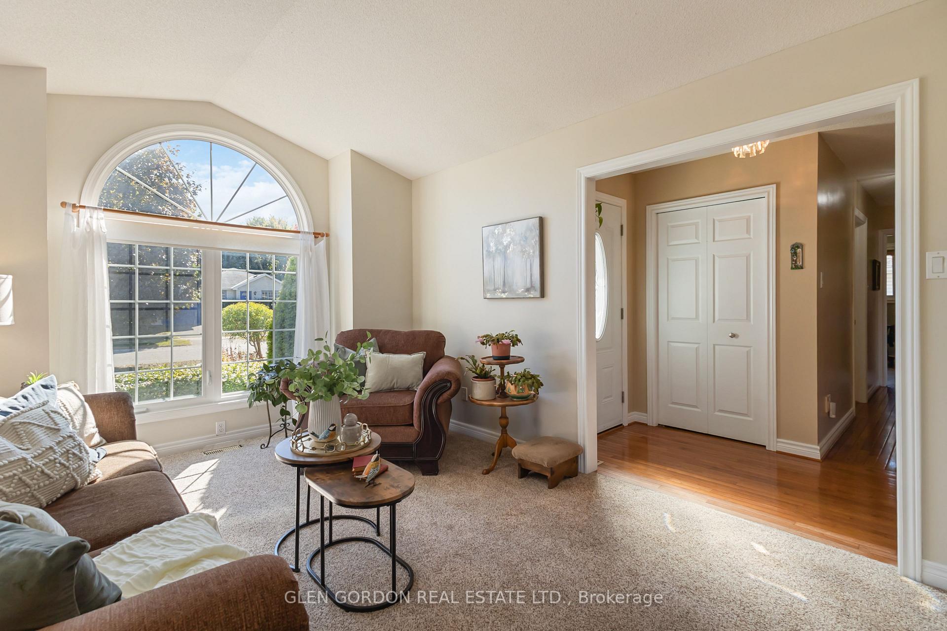 Photo 7 of 71 Parkview Crescent, Strathroy-Caradoc, SE — HOMEH