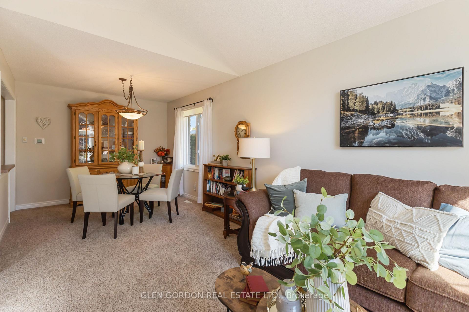 Photo 10 of 71 Parkview Crescent, Strathroy-Caradoc, SE — HOMEH