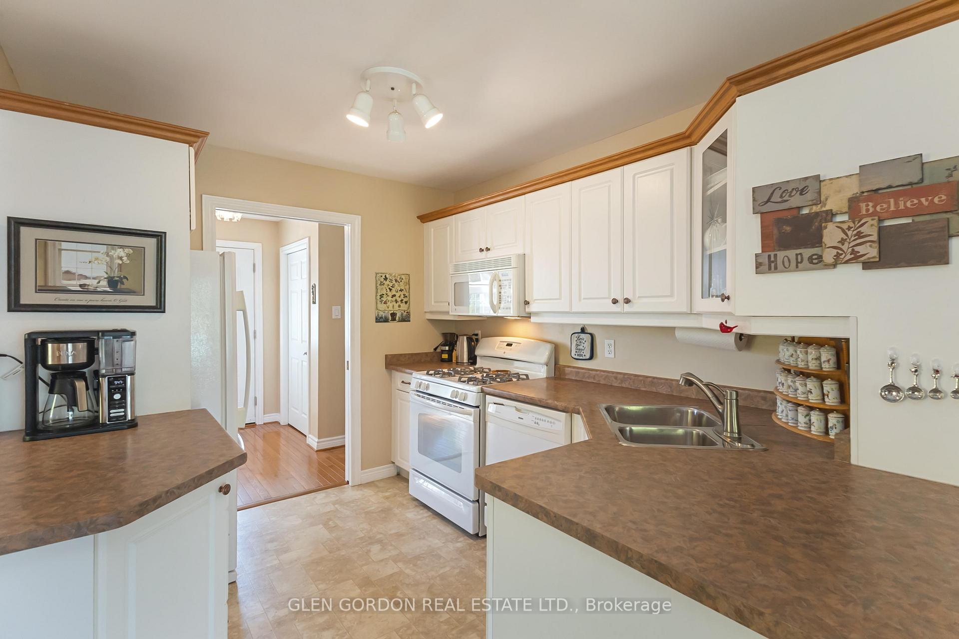 Photo 16 of 71 Parkview Crescent, Strathroy-Caradoc, SE — HOMEH