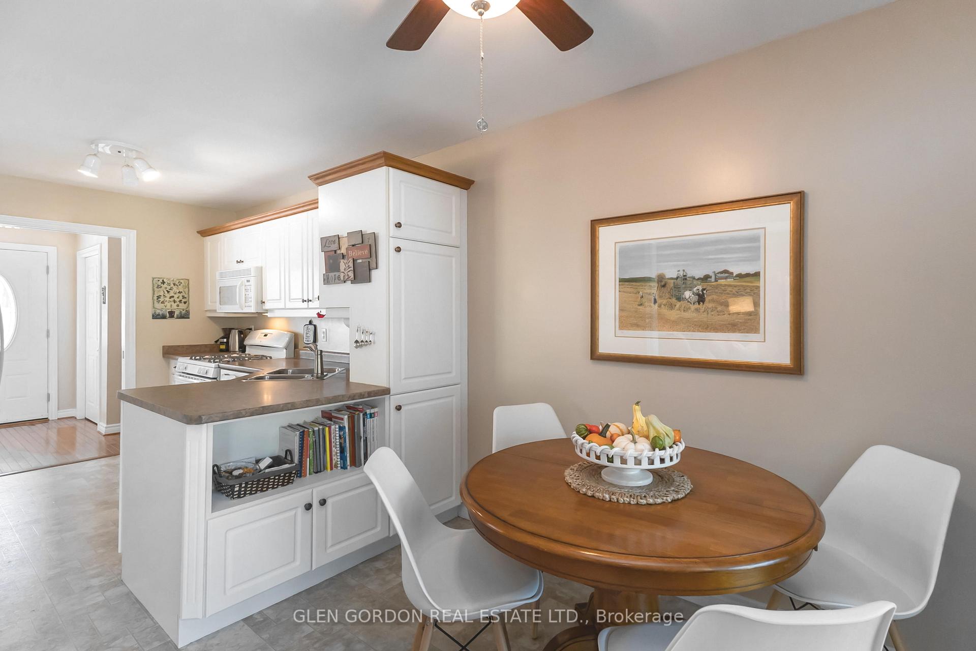 Photo 20 of 71 Parkview Crescent, Strathroy-Caradoc, SE — HOMEH