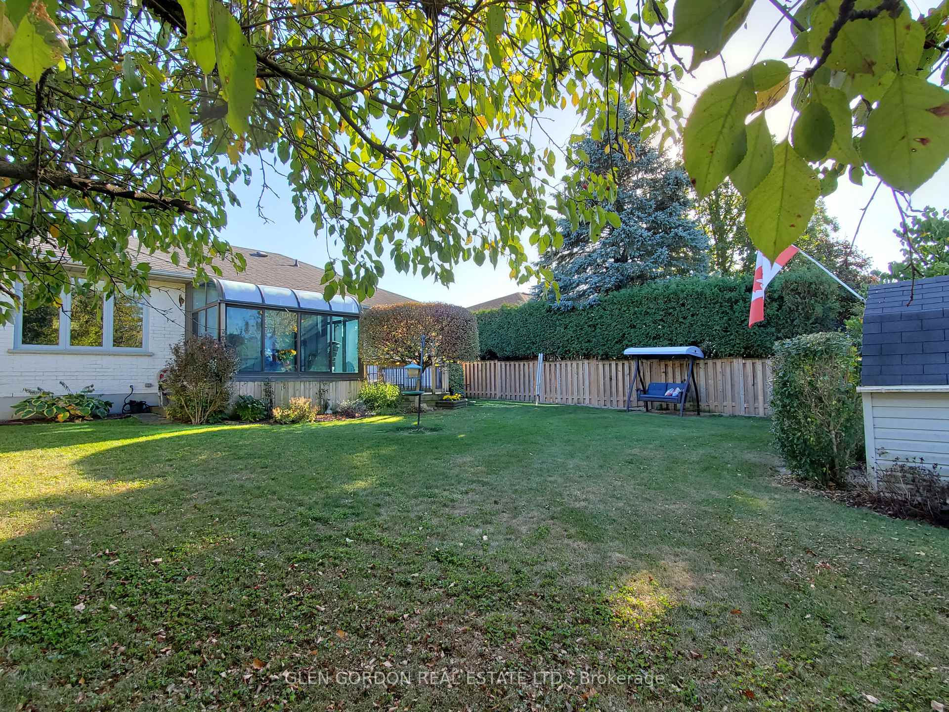 Photo 43 of 71 Parkview Crescent, Strathroy-Caradoc, SE — HOMEH