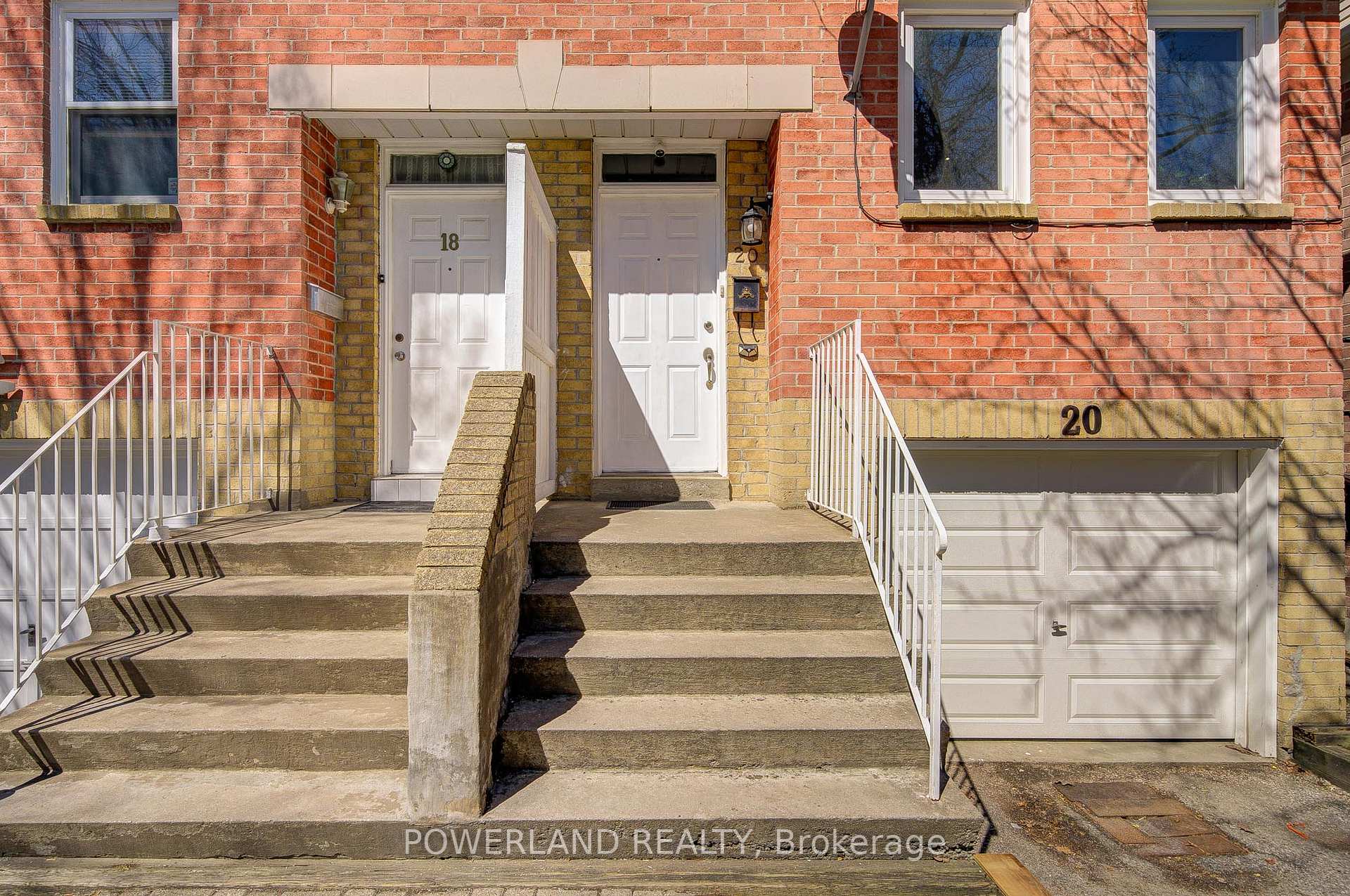 Photo 3 of 20 Coatsworth Crescent, Toronto, Woodbine Corridor — HOMEH