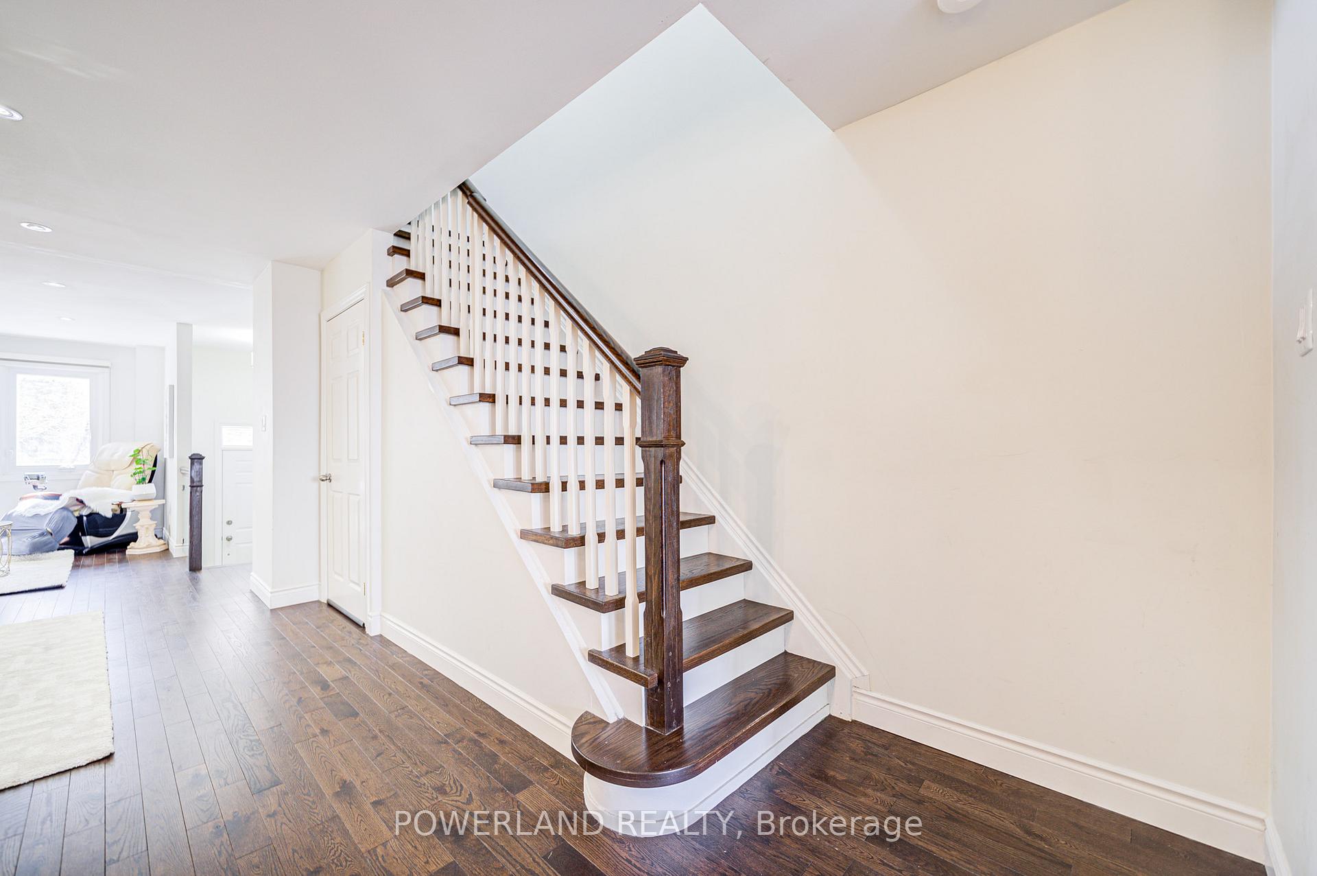 Photo 13 of 20 Coatsworth Crescent, Toronto, Woodbine Corridor — HOMEH