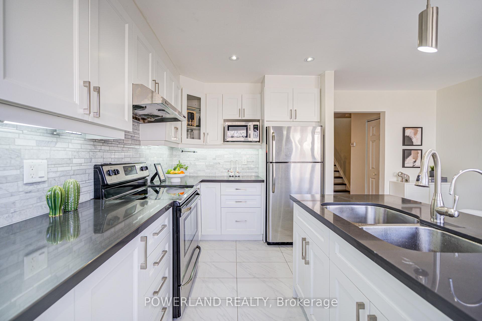 Photo 19 of 20 Coatsworth Crescent, Toronto, Woodbine Corridor — HOMEH