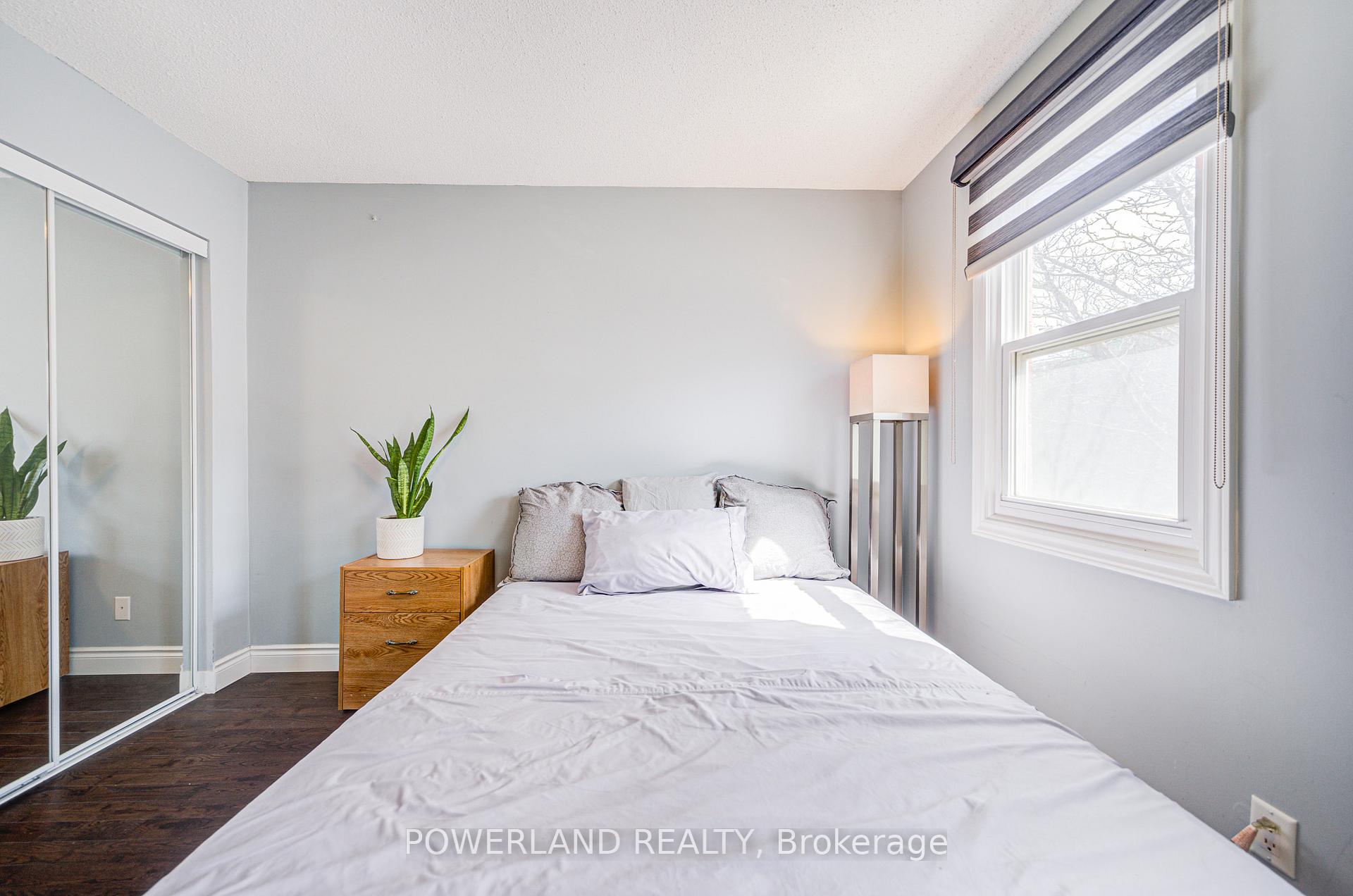 Photo 22 of 20 Coatsworth Crescent, Toronto, Woodbine Corridor — HOMEH