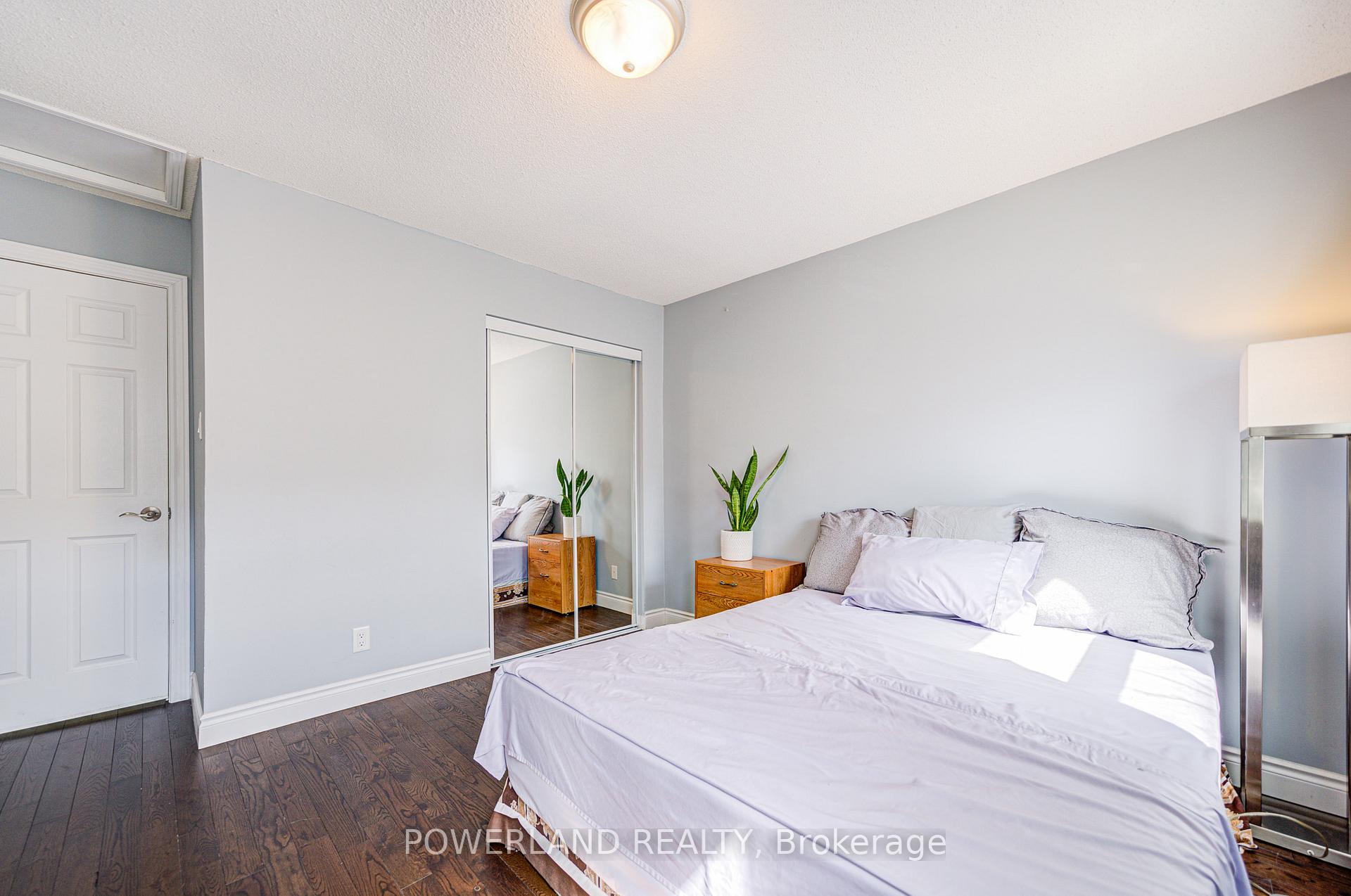 Photo 24 of 20 Coatsworth Crescent, Toronto, Woodbine Corridor — HOMEH