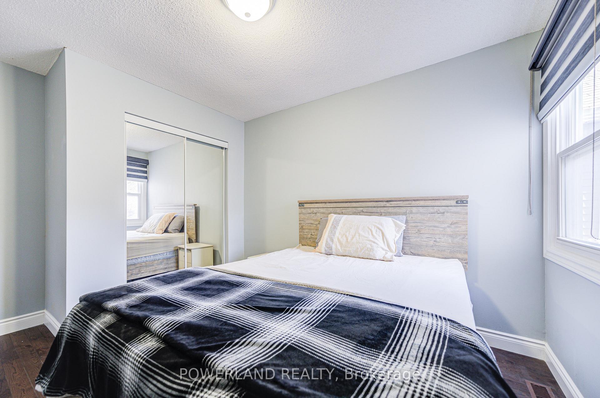 Photo 25 of 20 Coatsworth Crescent, Toronto, Woodbine Corridor — HOMEH